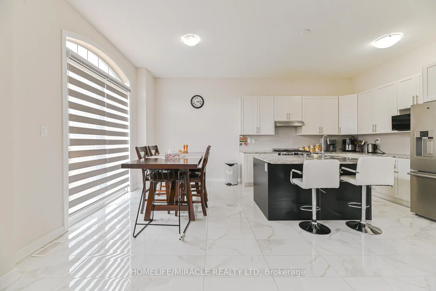 9 Bavenden Crescent