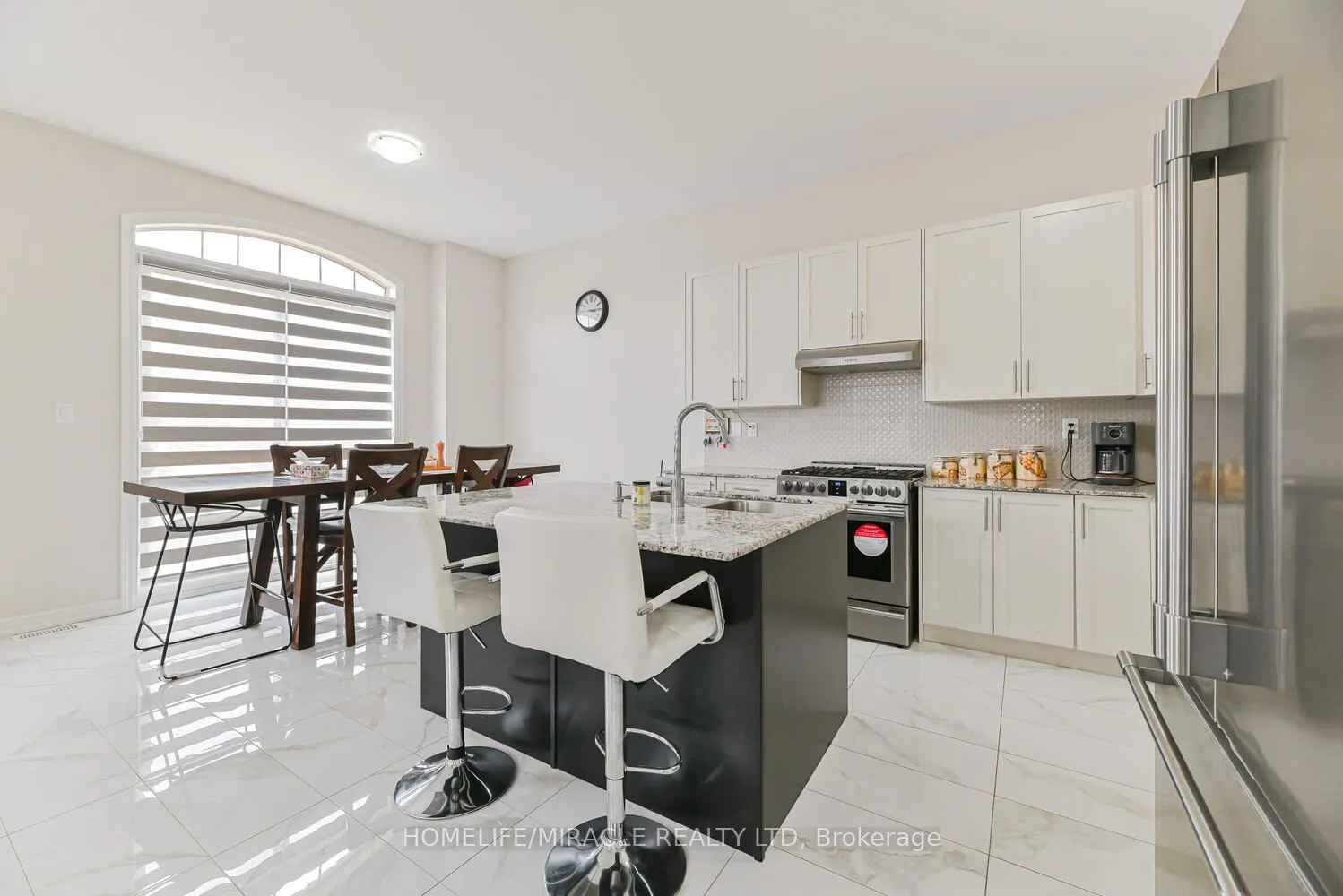 9 Bavenden Crescent