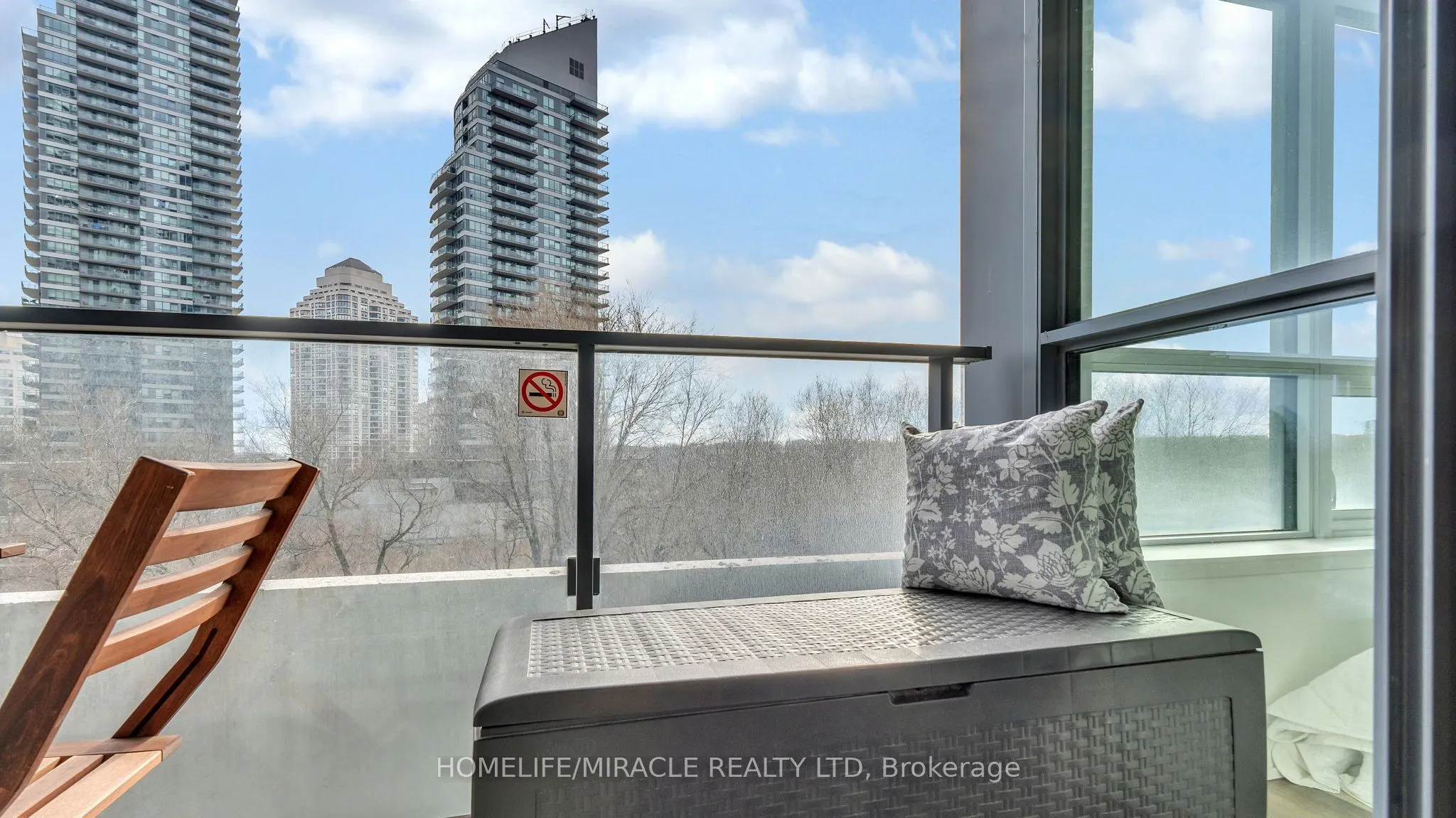 2220 Lake Shore Boulevard W, #616