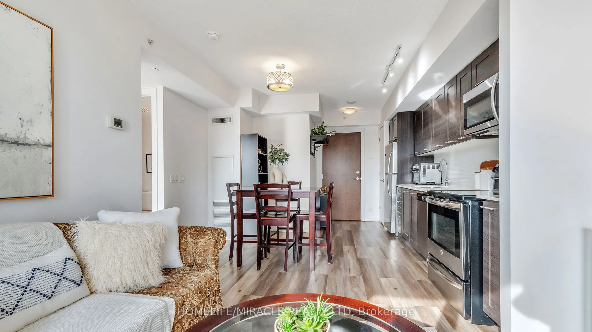 2220 Lake Shore Boulevard W, #616