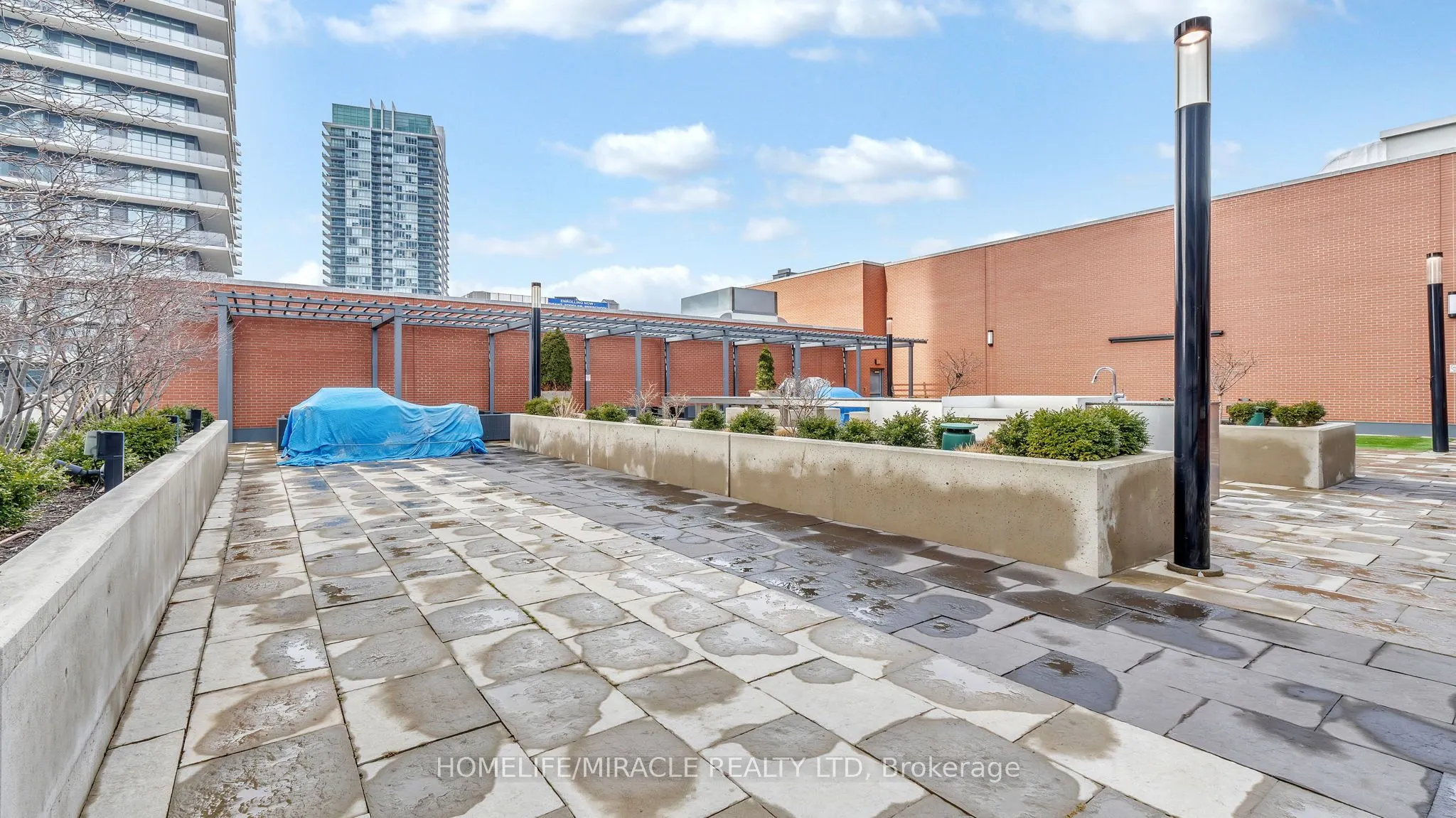 2220 Lake Shore Boulevard W, #616