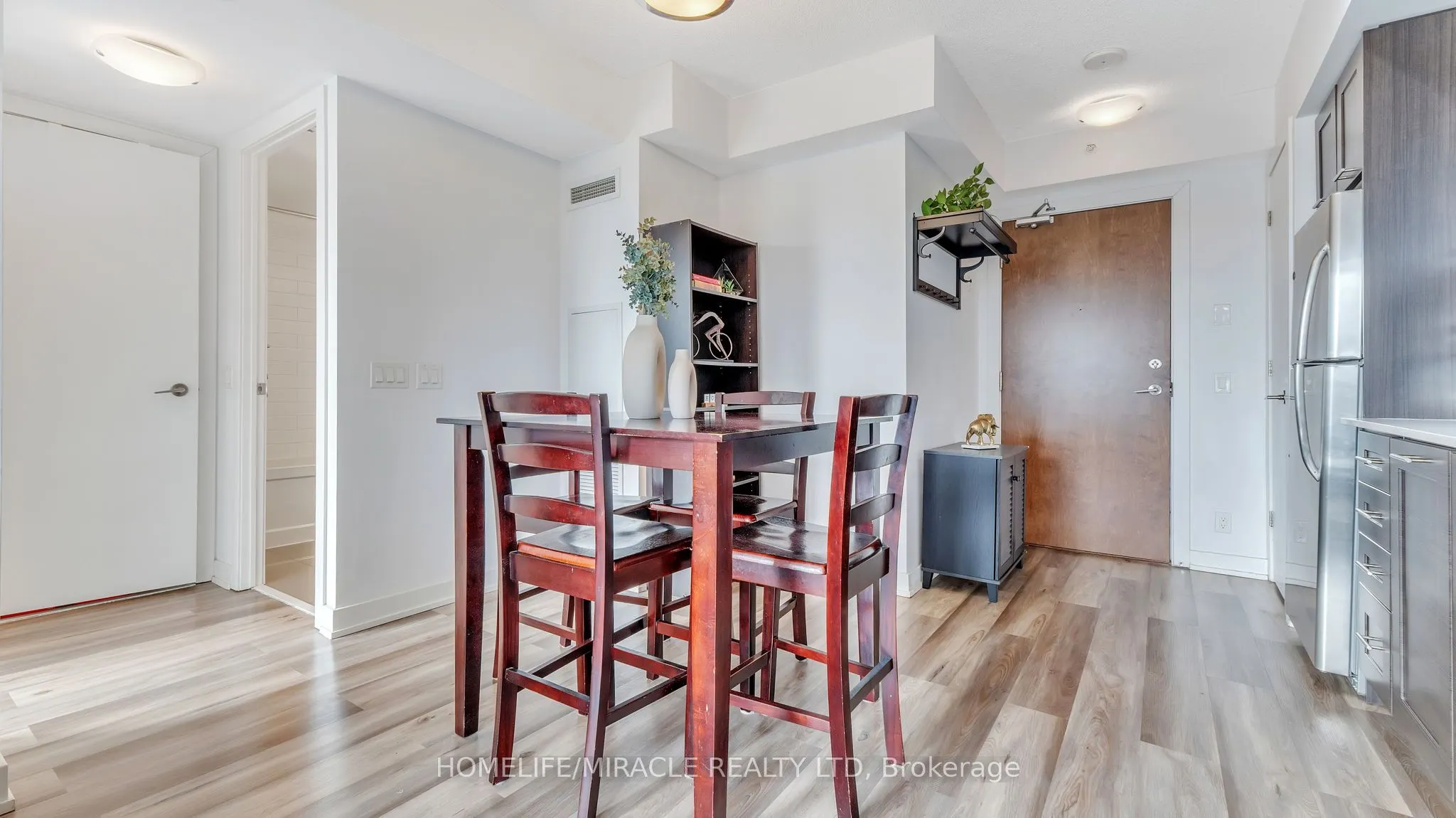 2220 Lake Shore Boulevard W, #616