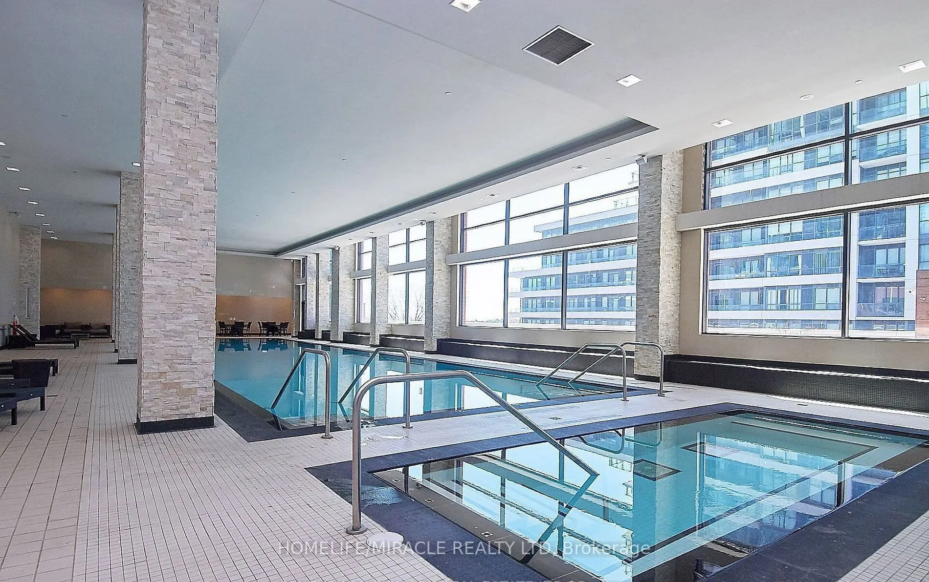 2220 Lake Shore Boulevard W, #616