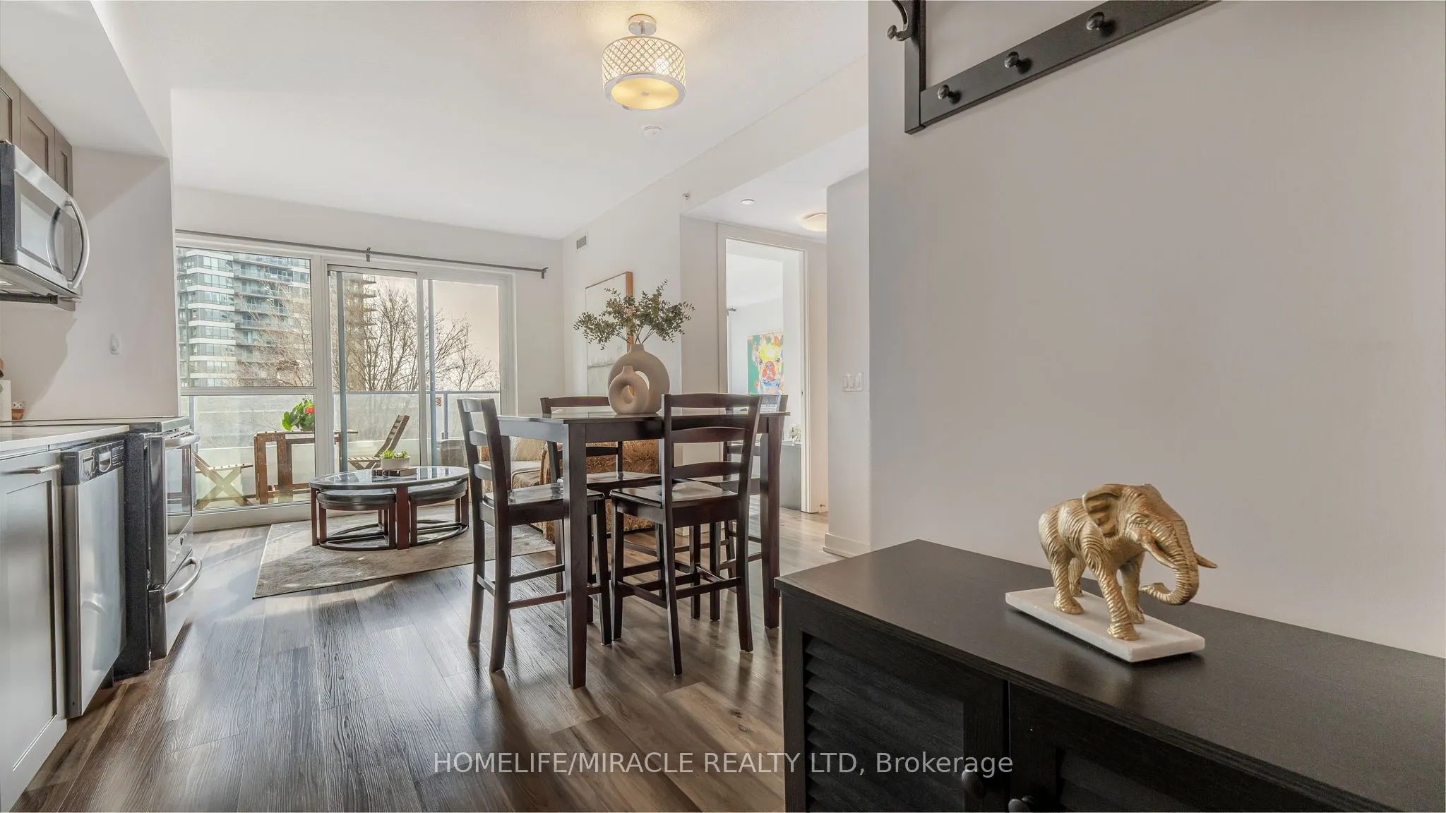 2220 Lake Shore Boulevard W, #616