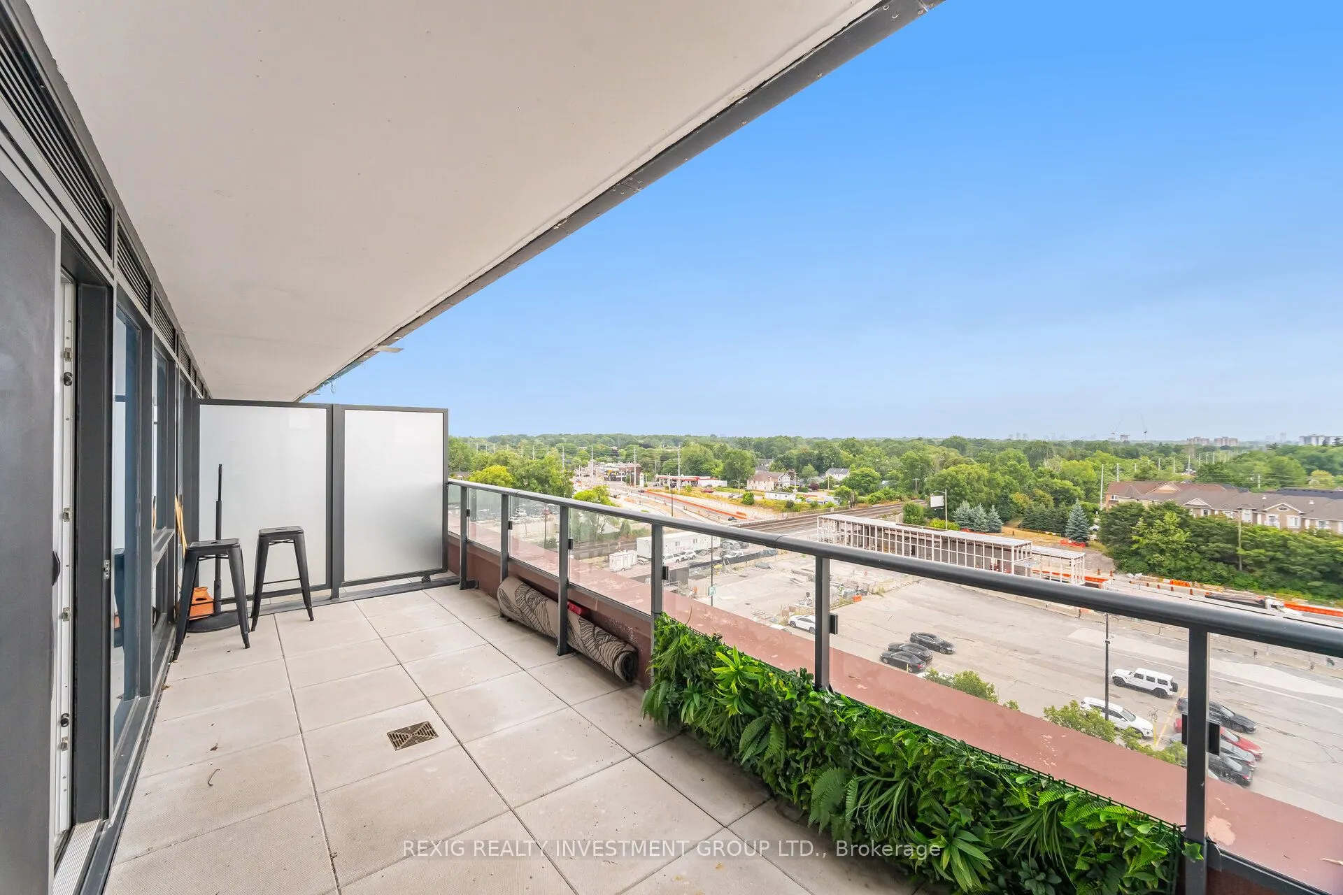 28 Ann Street, #701