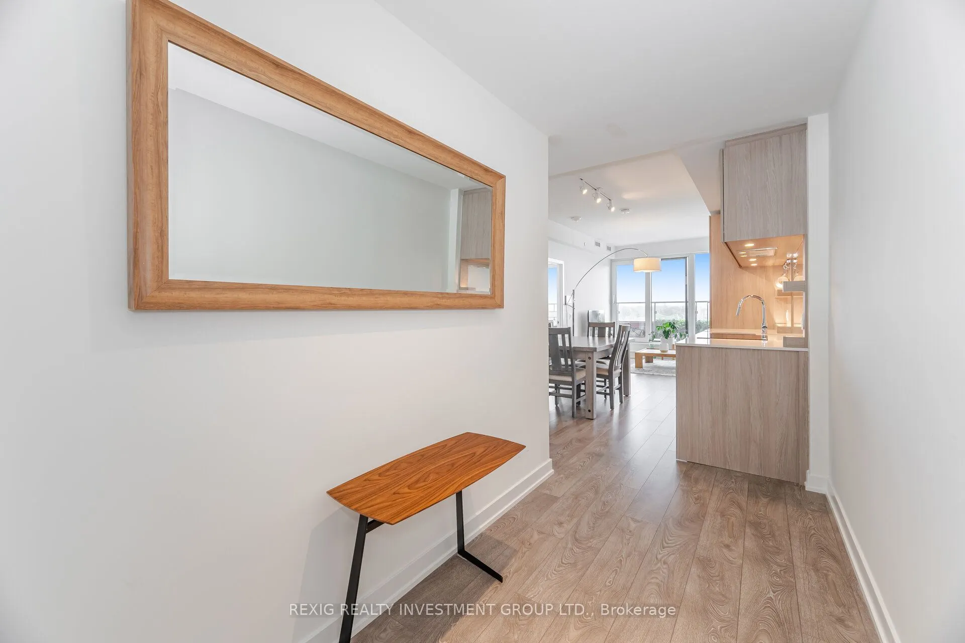28 Ann Street, #701