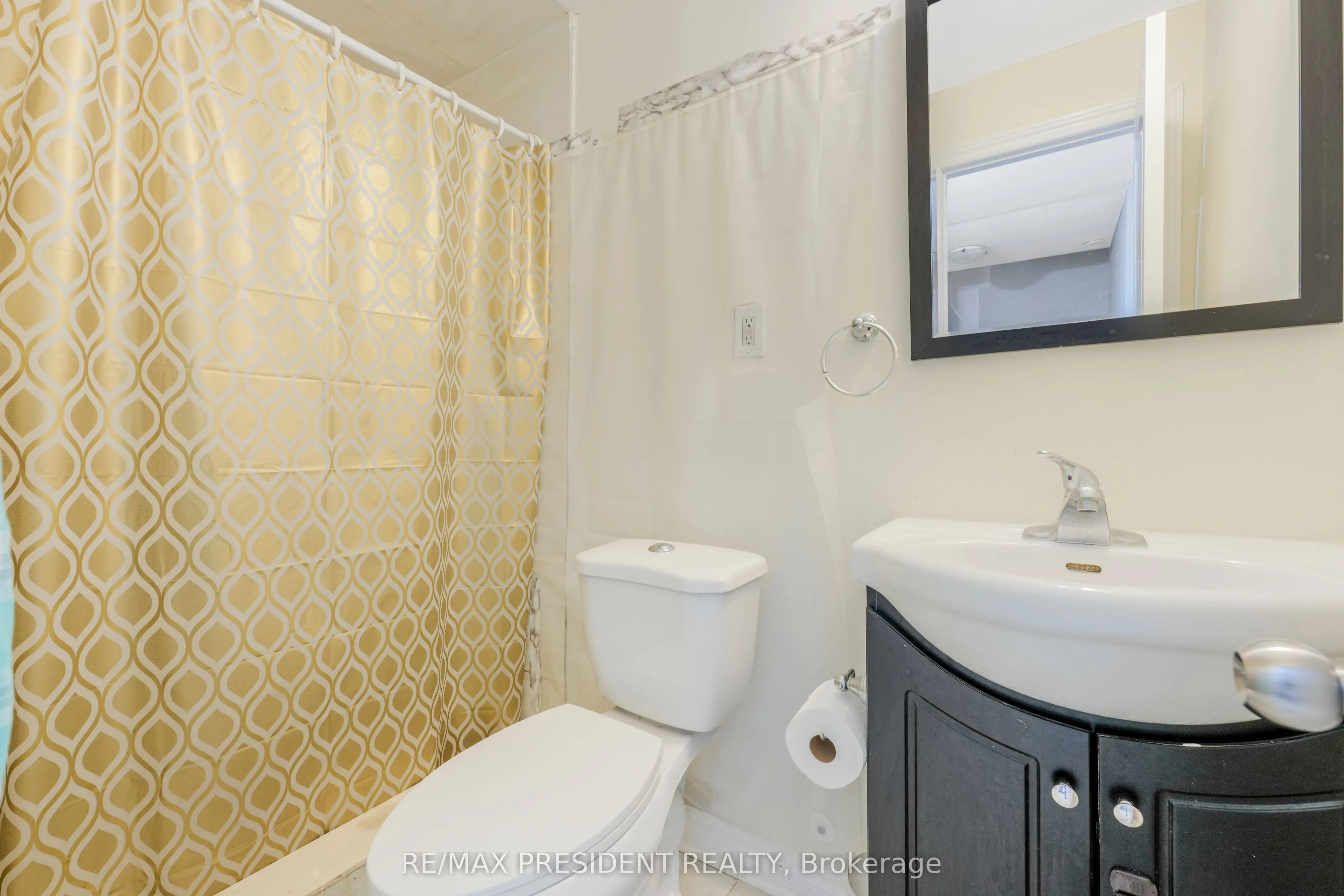 93 Hansen Road N, #84