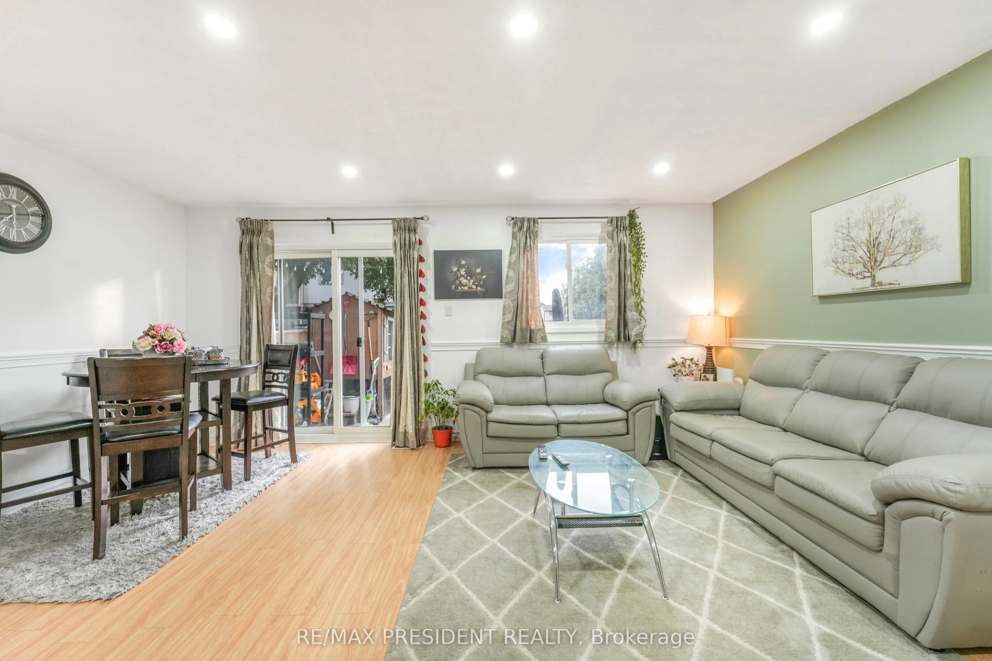 93 Hansen Road N, #84