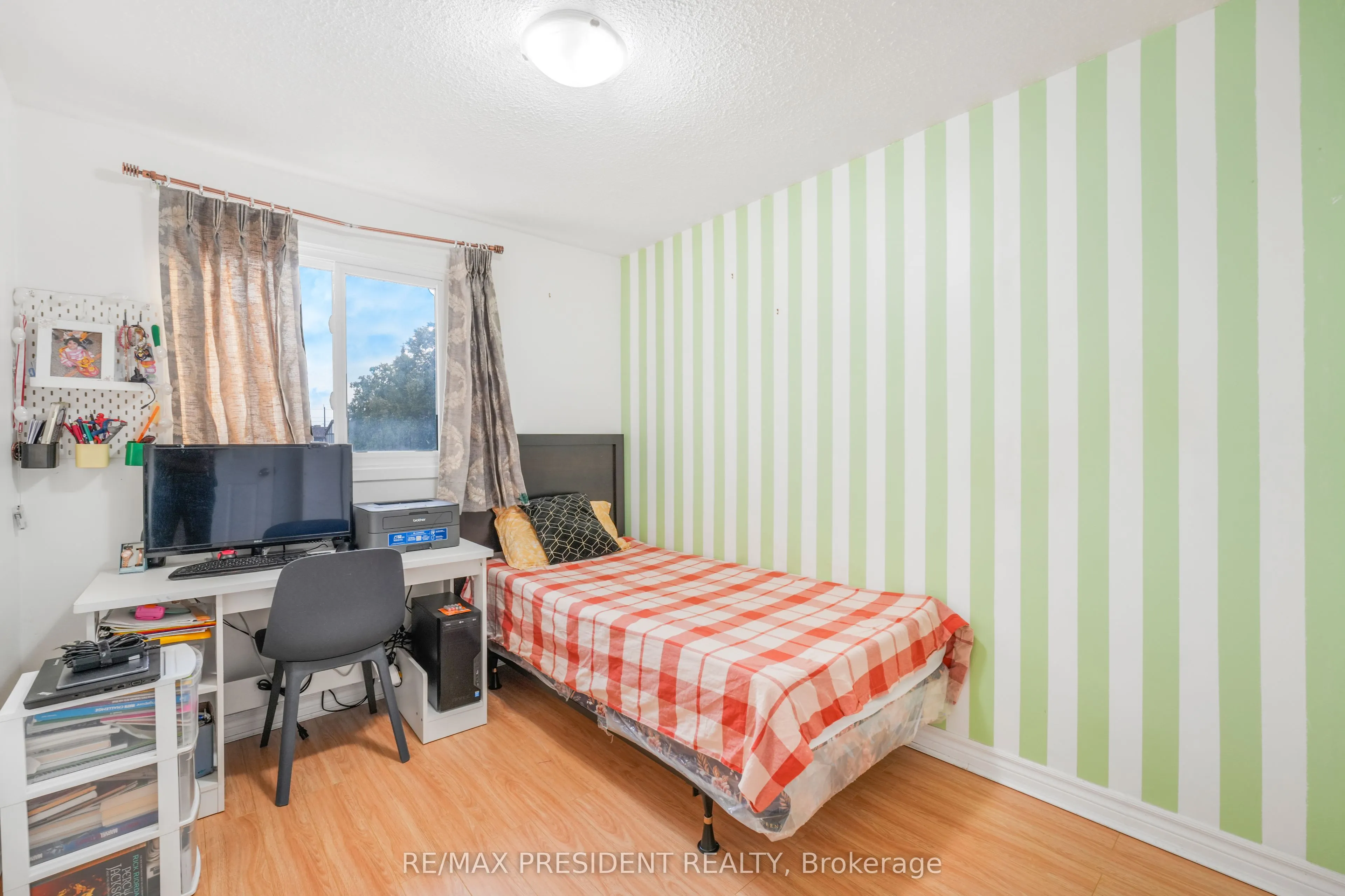 93 Hansen Road N, #84