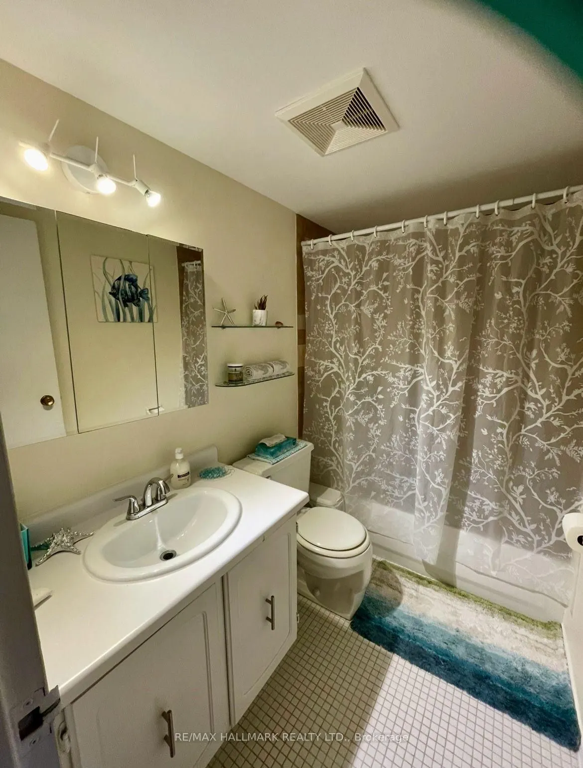 2542 Argyle Road, #801
