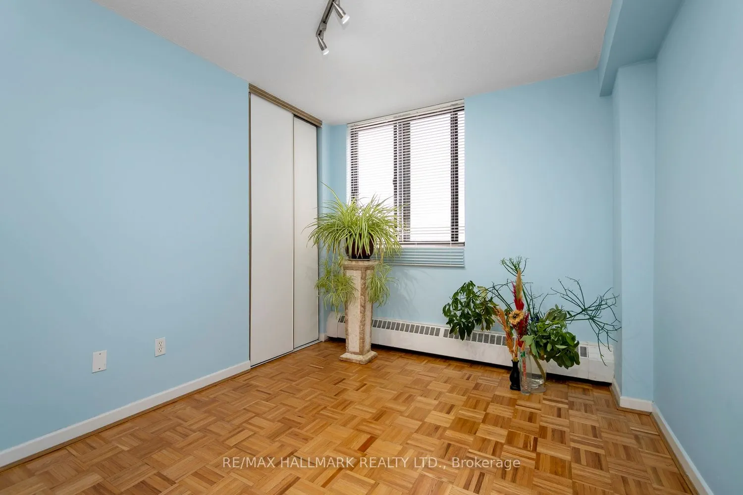 2542 Argyle Road, #801