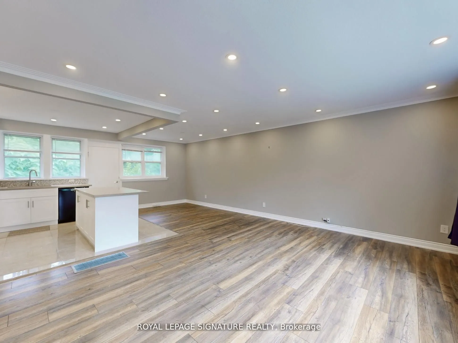 1821 Christopher Road