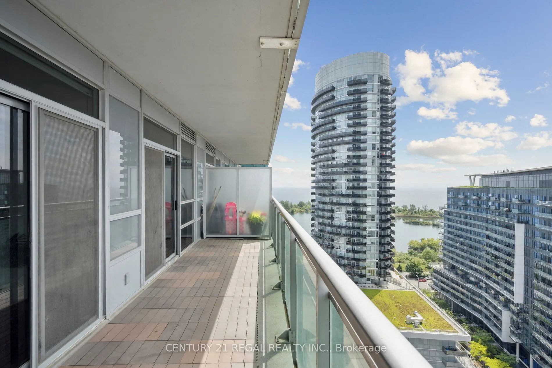 16 Brookers Lane, #1810