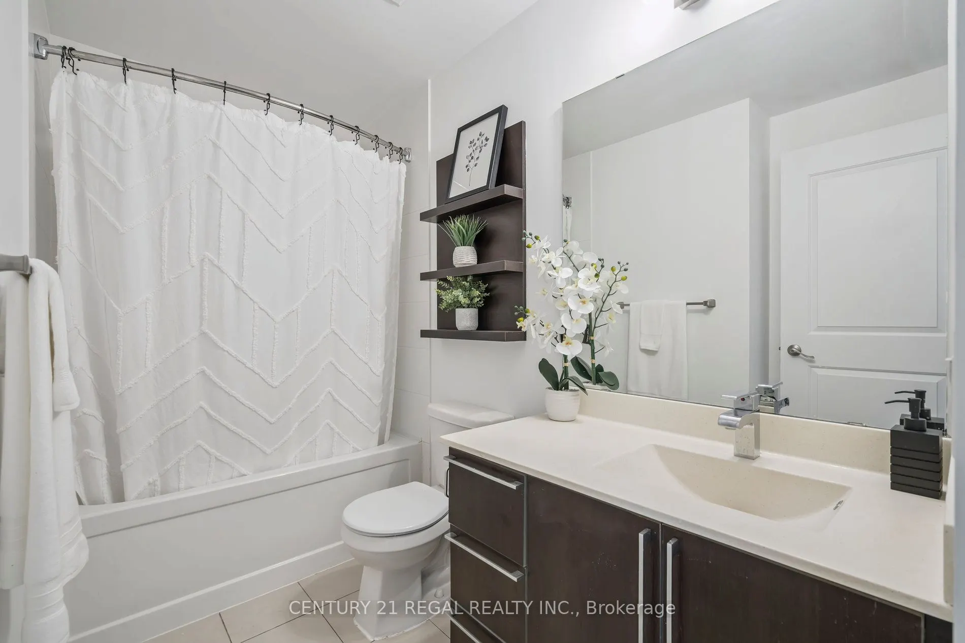 16 Brookers Lane, #1810