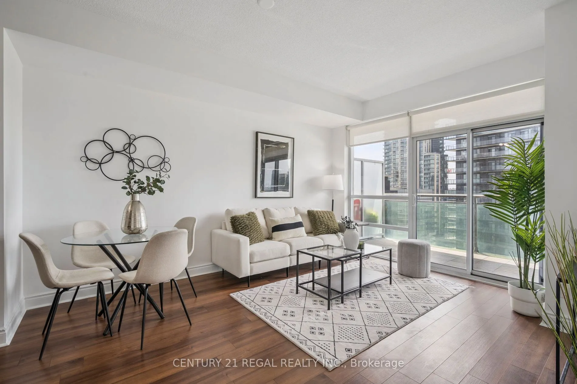 16 Brookers Lane, #1810