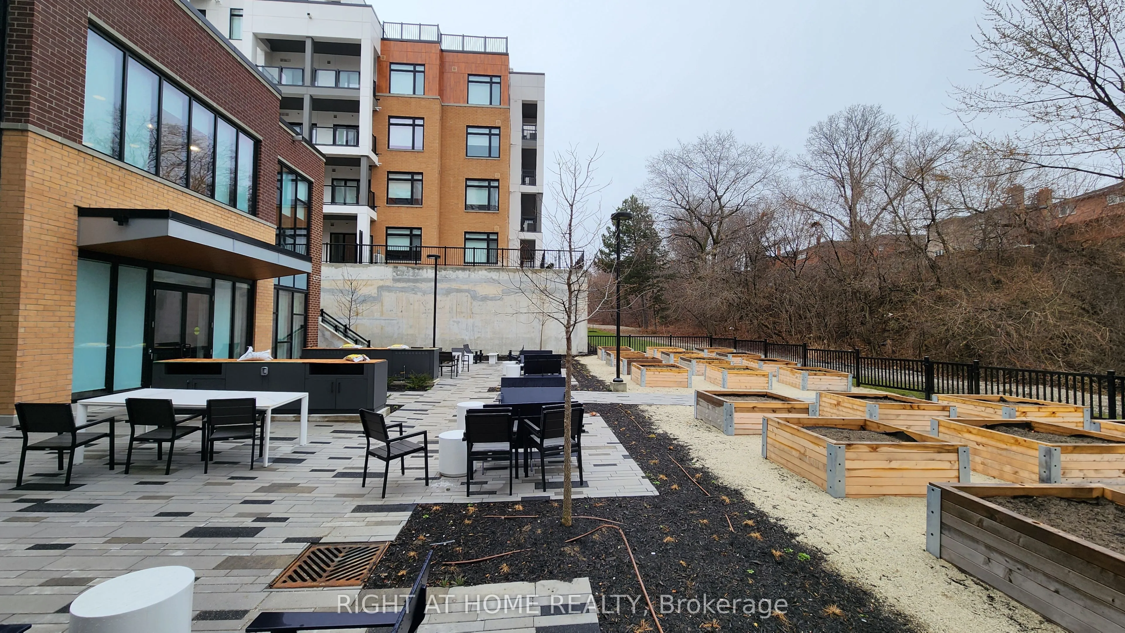 135 Canon Jackson Drive, #403
