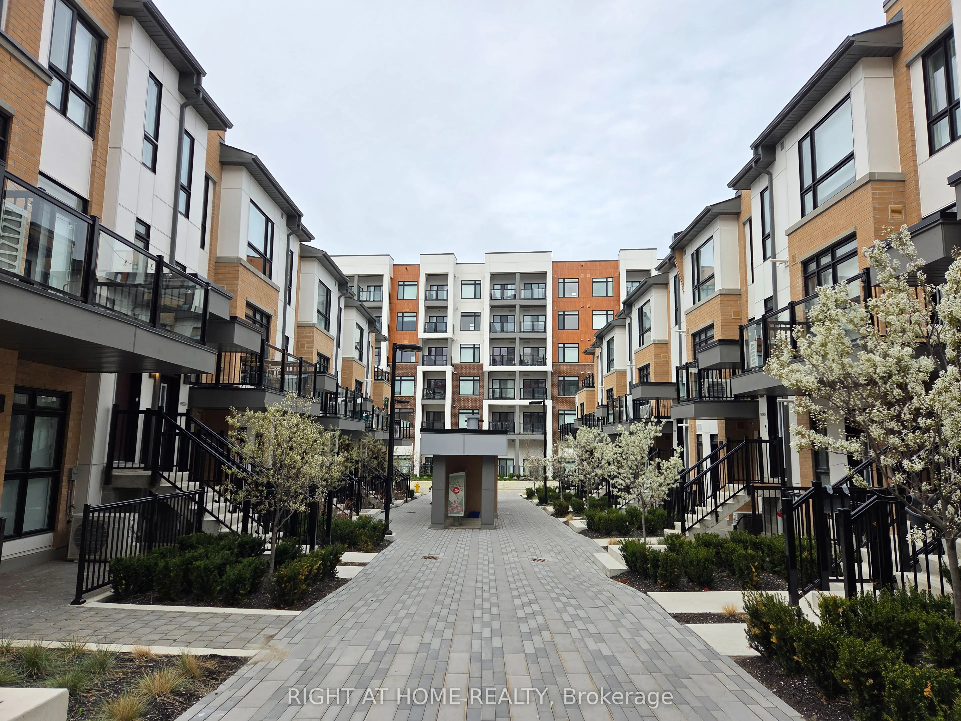 135 Canon Jackson Drive, #403
