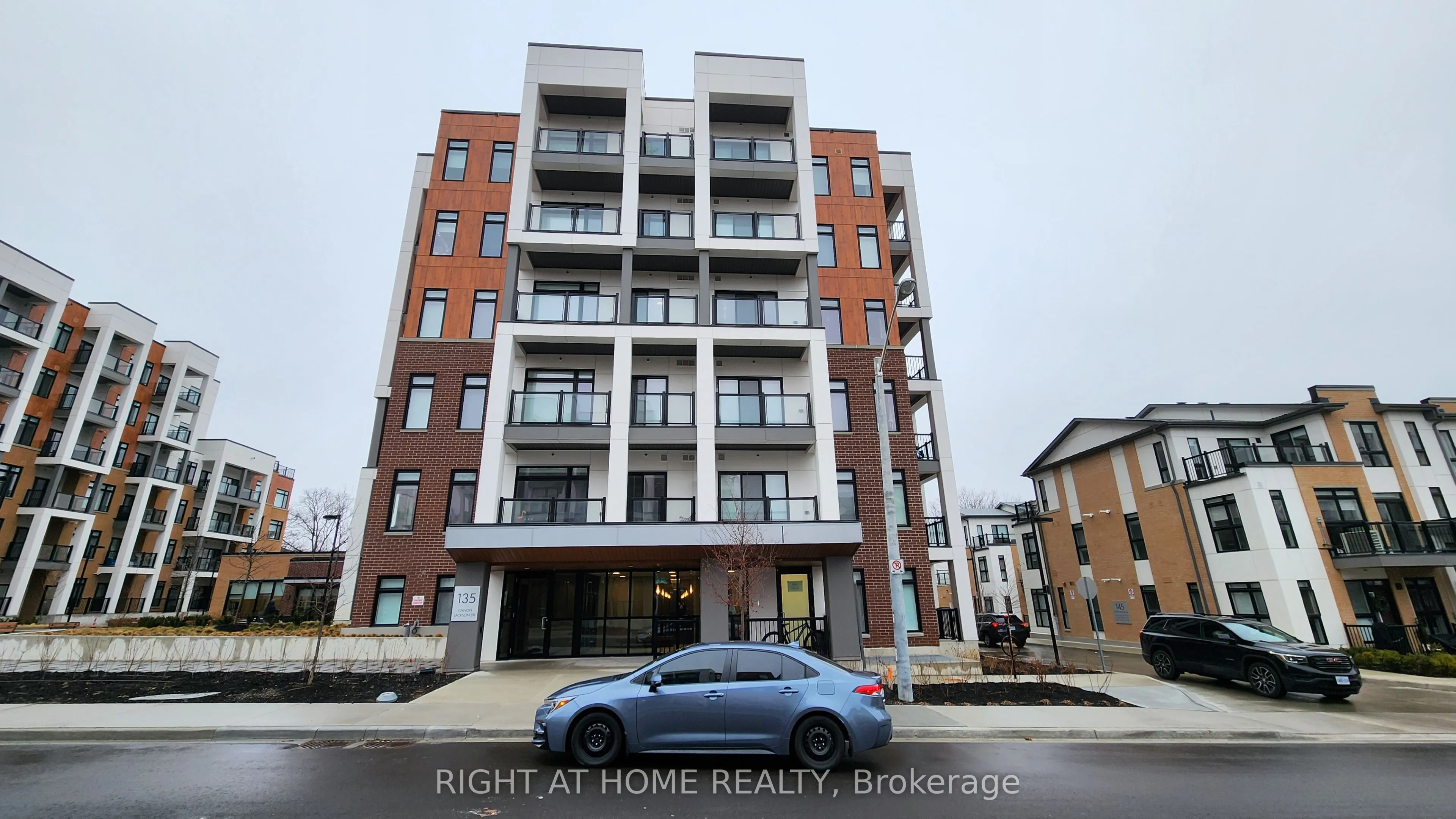 135 Canon Jackson Drive, #403