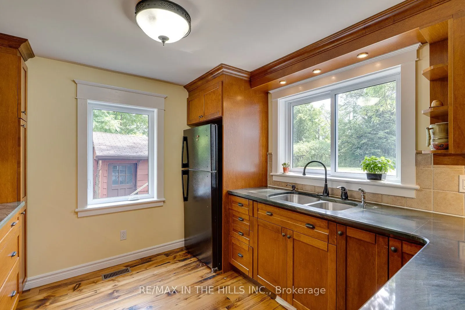 2651 Forks Of The Credit Road