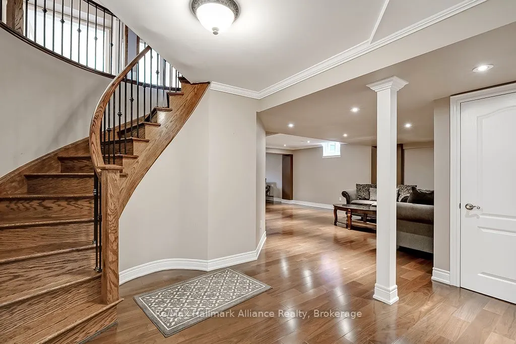 1527 Arrowhead Road