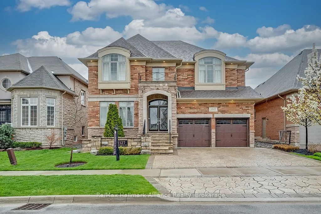 1527 Arrowhead Road