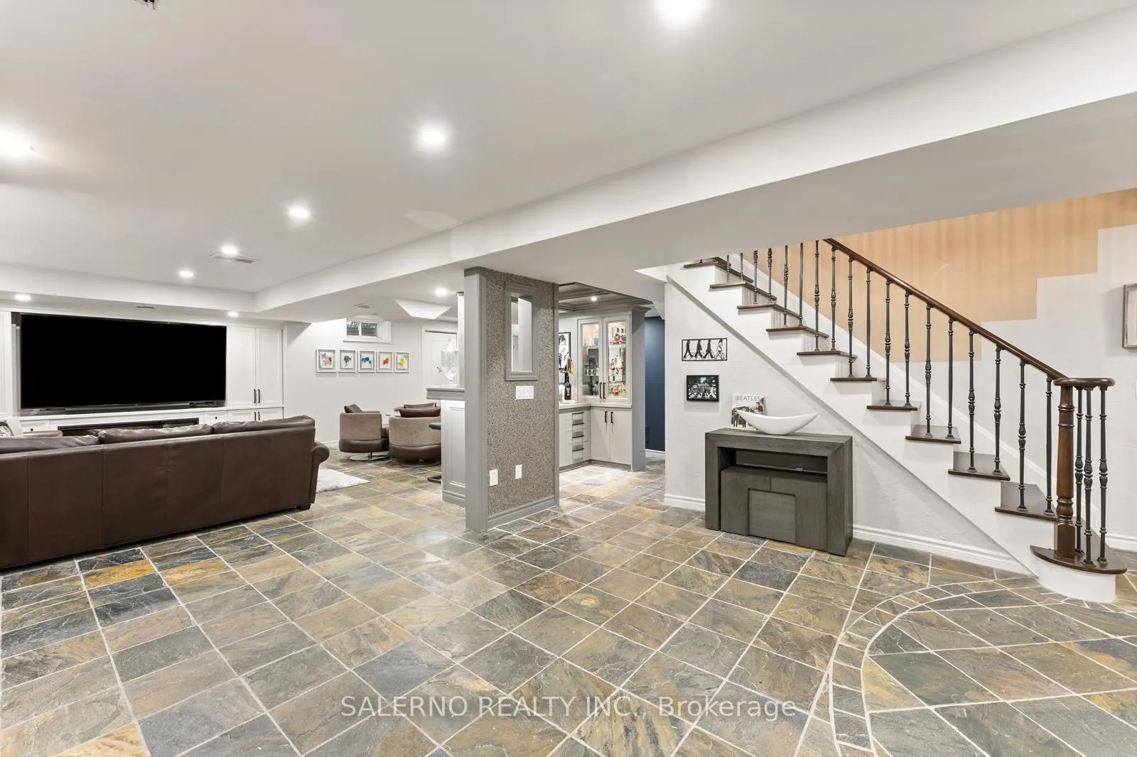 5235 Forestwalk Circle