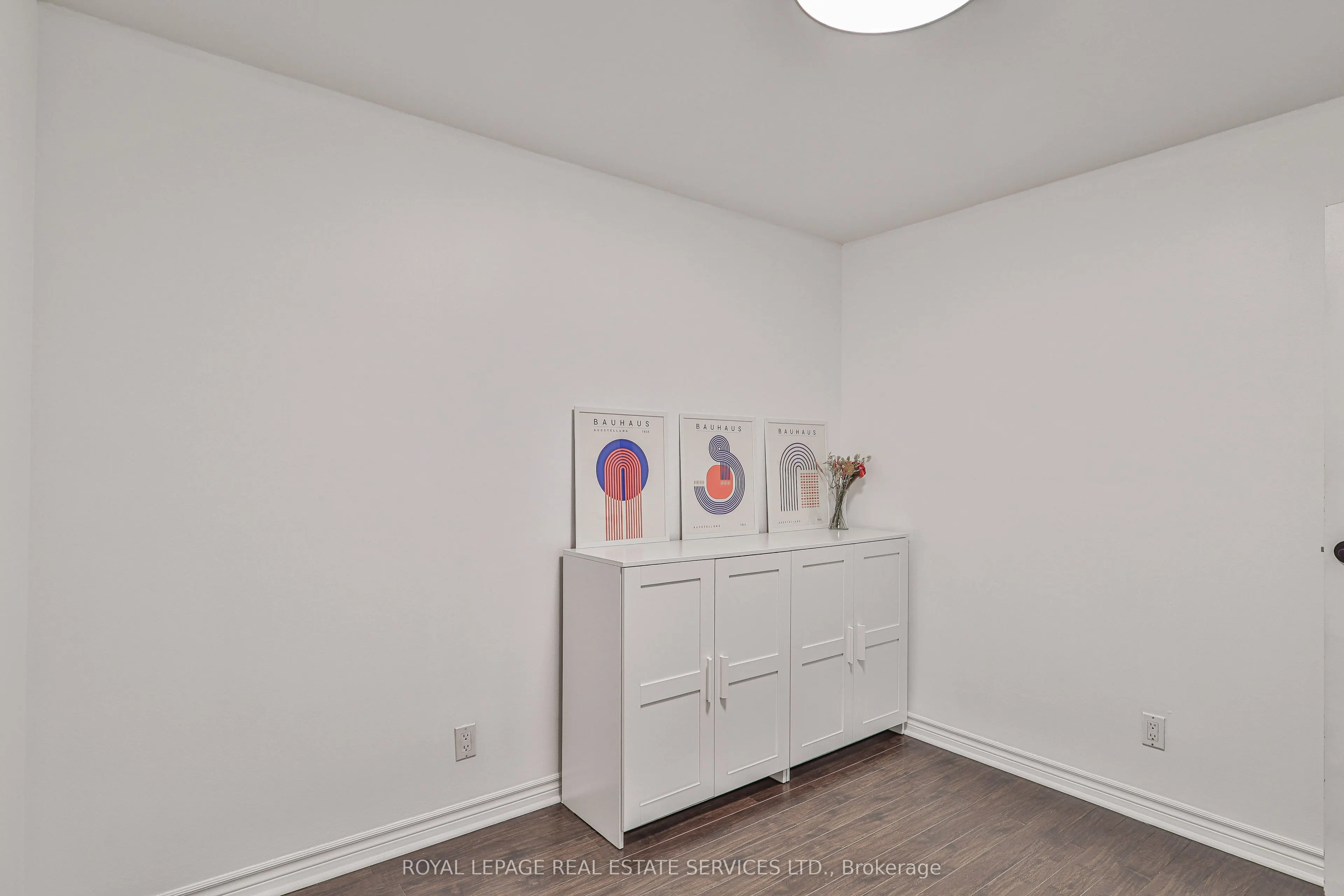2267 Lakeshore Boulevard W, #216