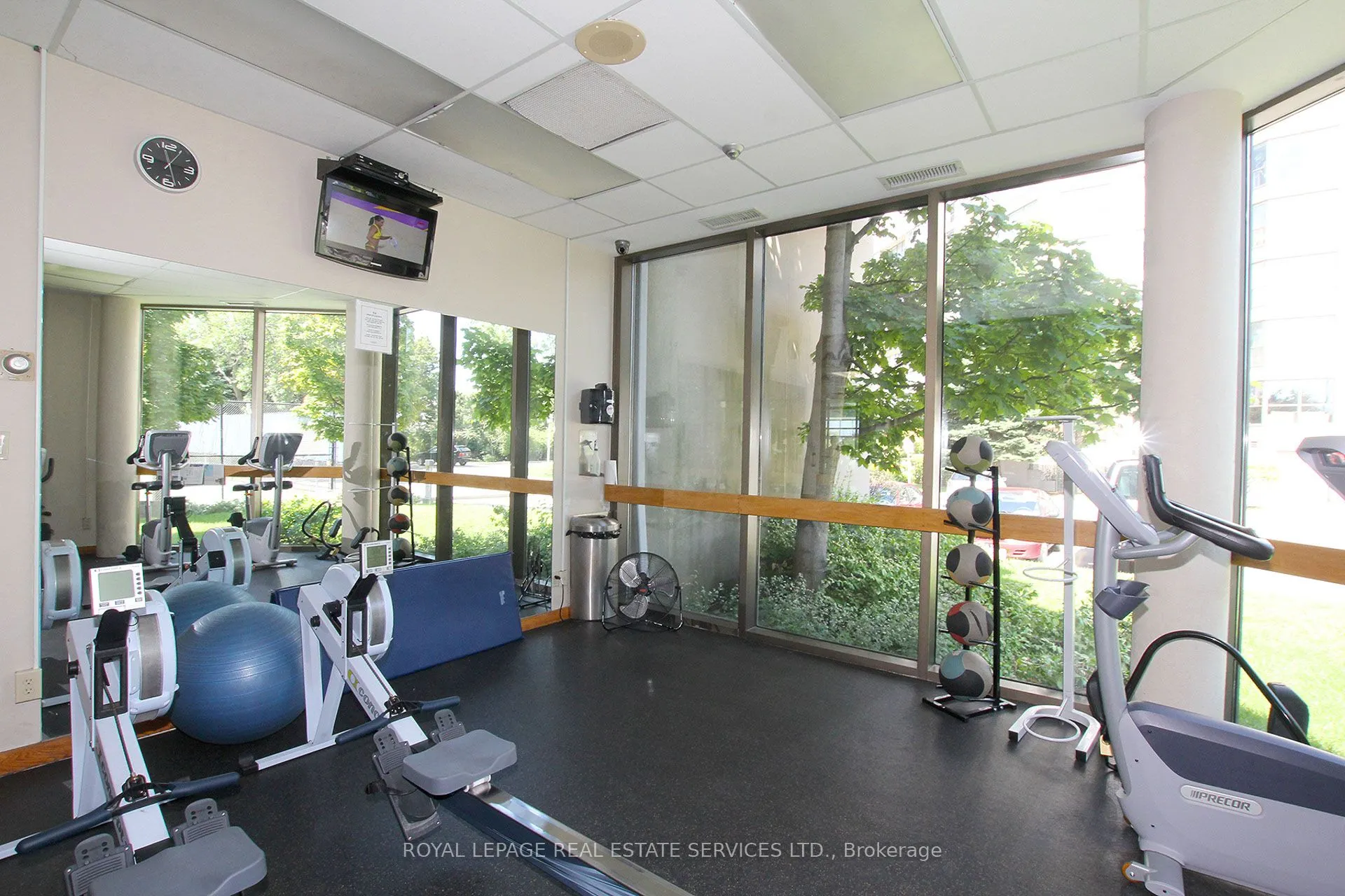 2267 Lakeshore Boulevard W, #216