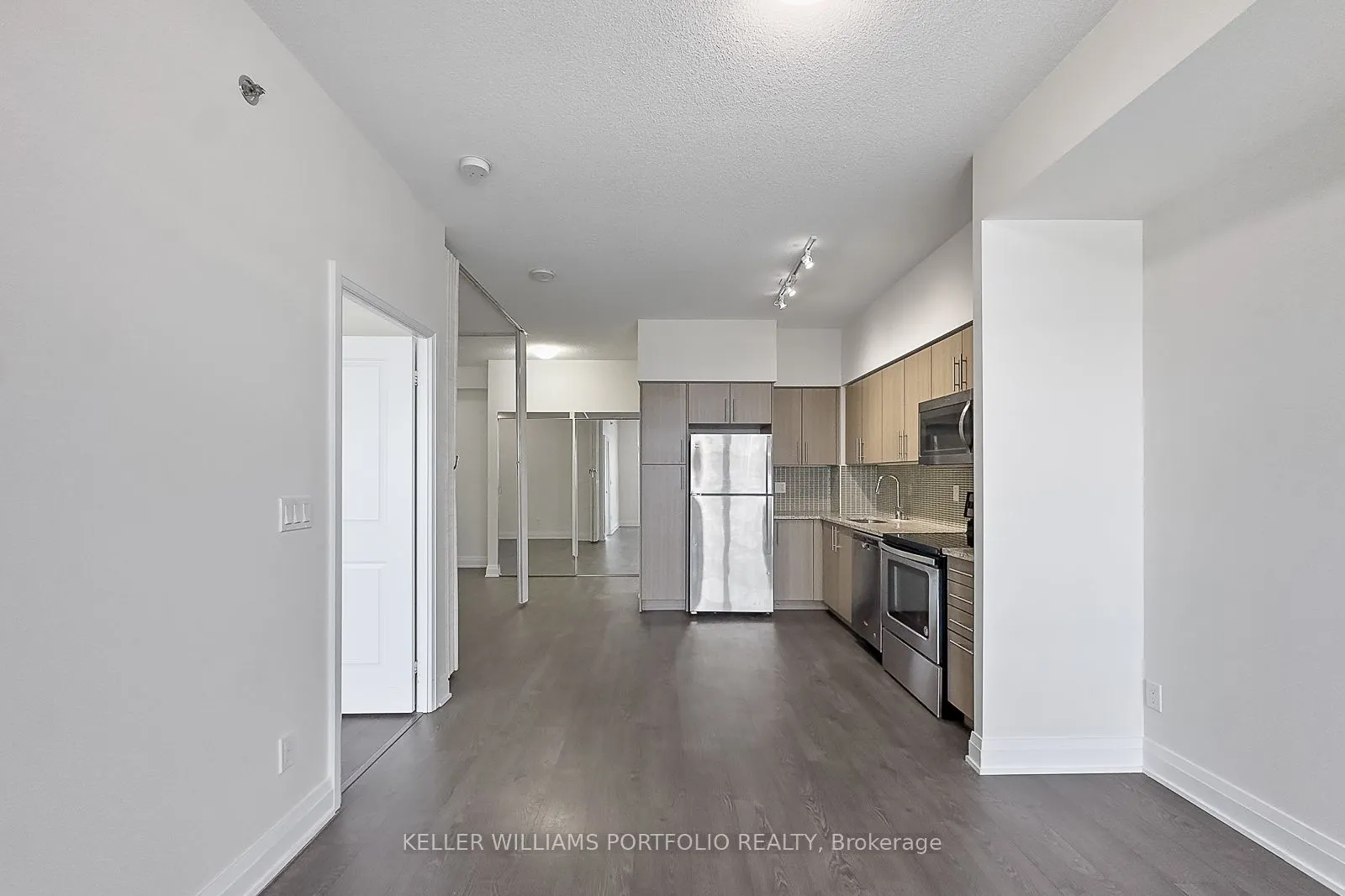 55 Speers Road, #1201