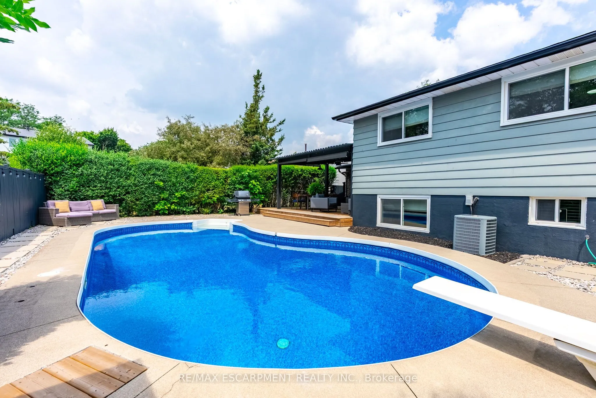 616 Sheraton Road