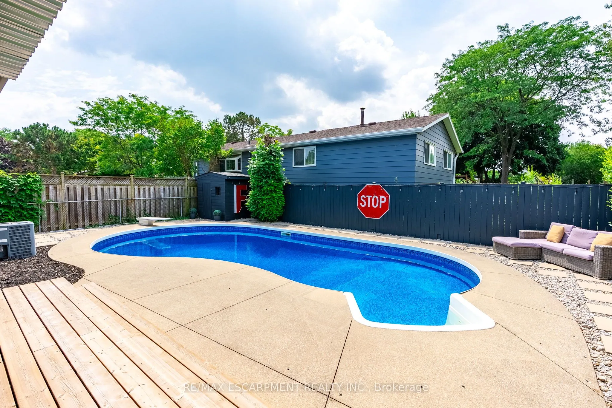 616 Sheraton Road