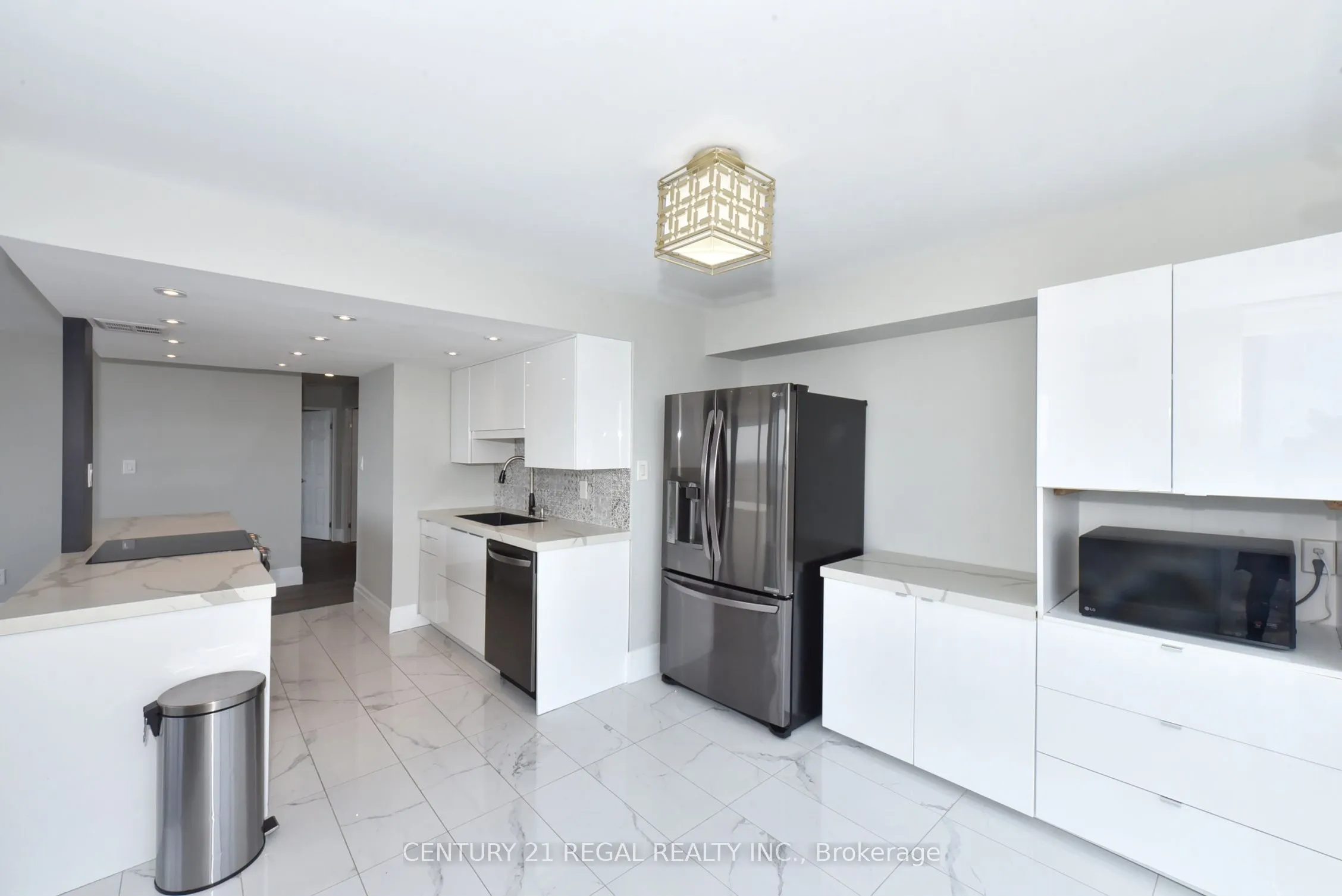 350 Webb Drive, #1612