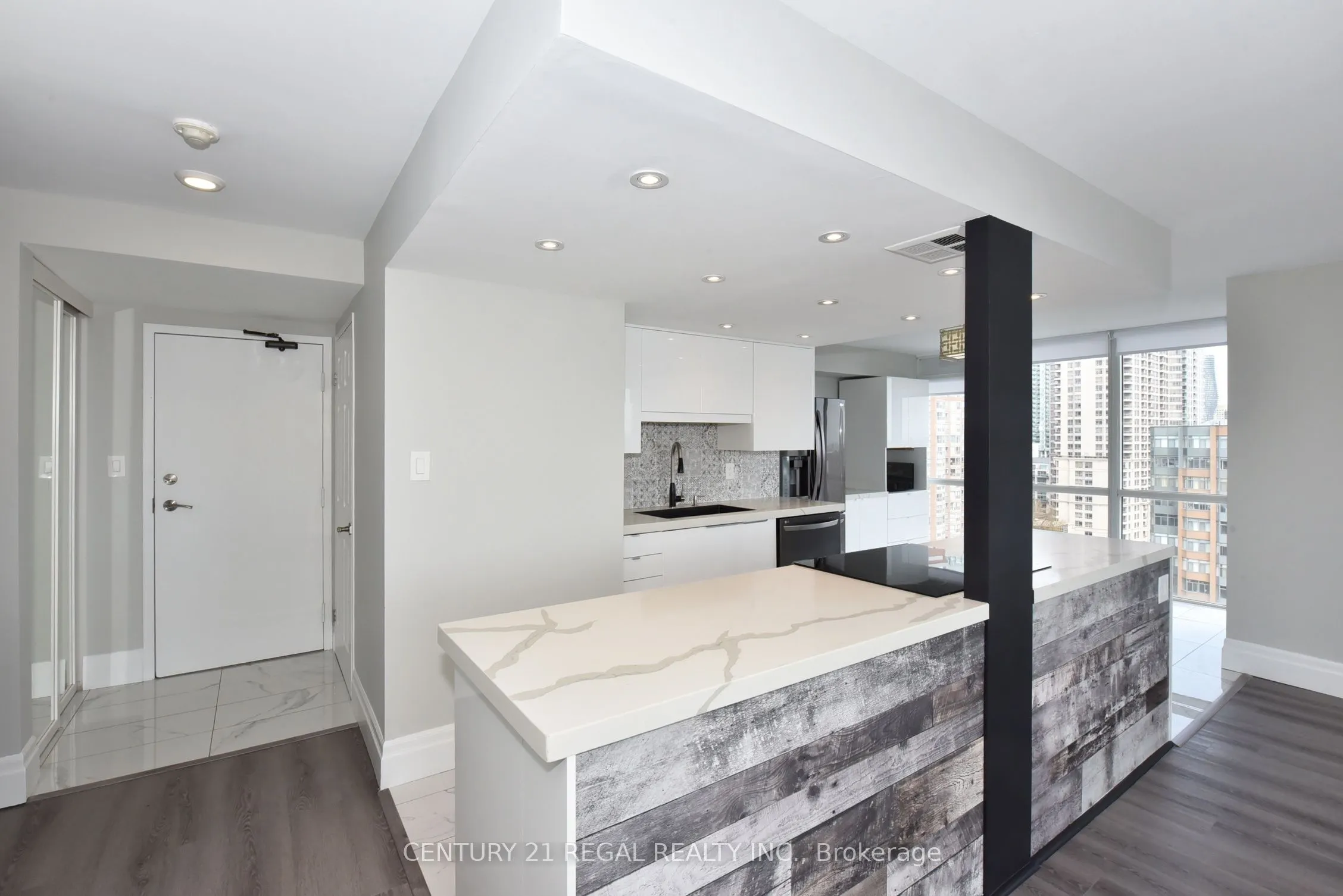350 Webb Drive, #1612