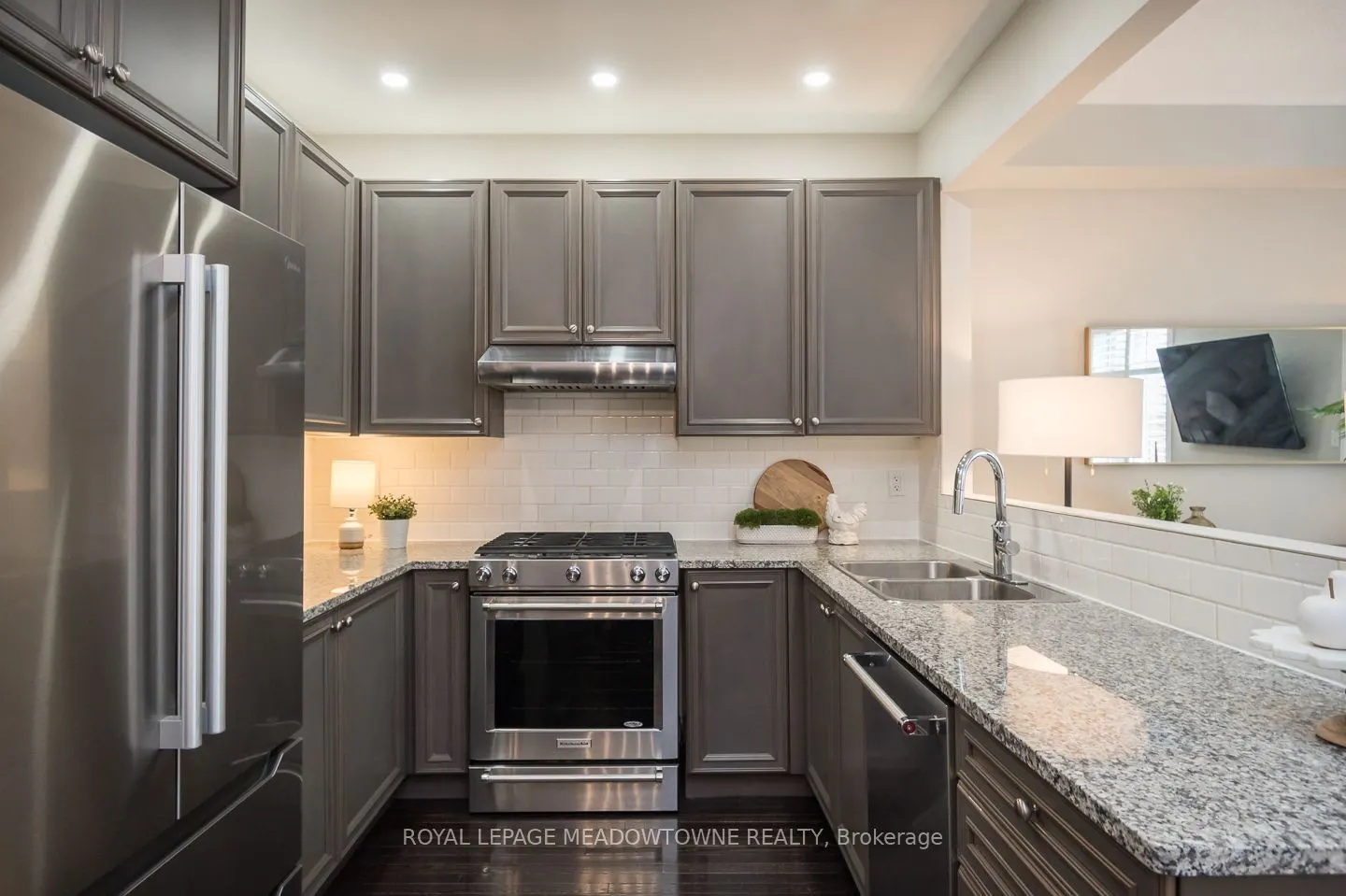 315 Bessborough Drive