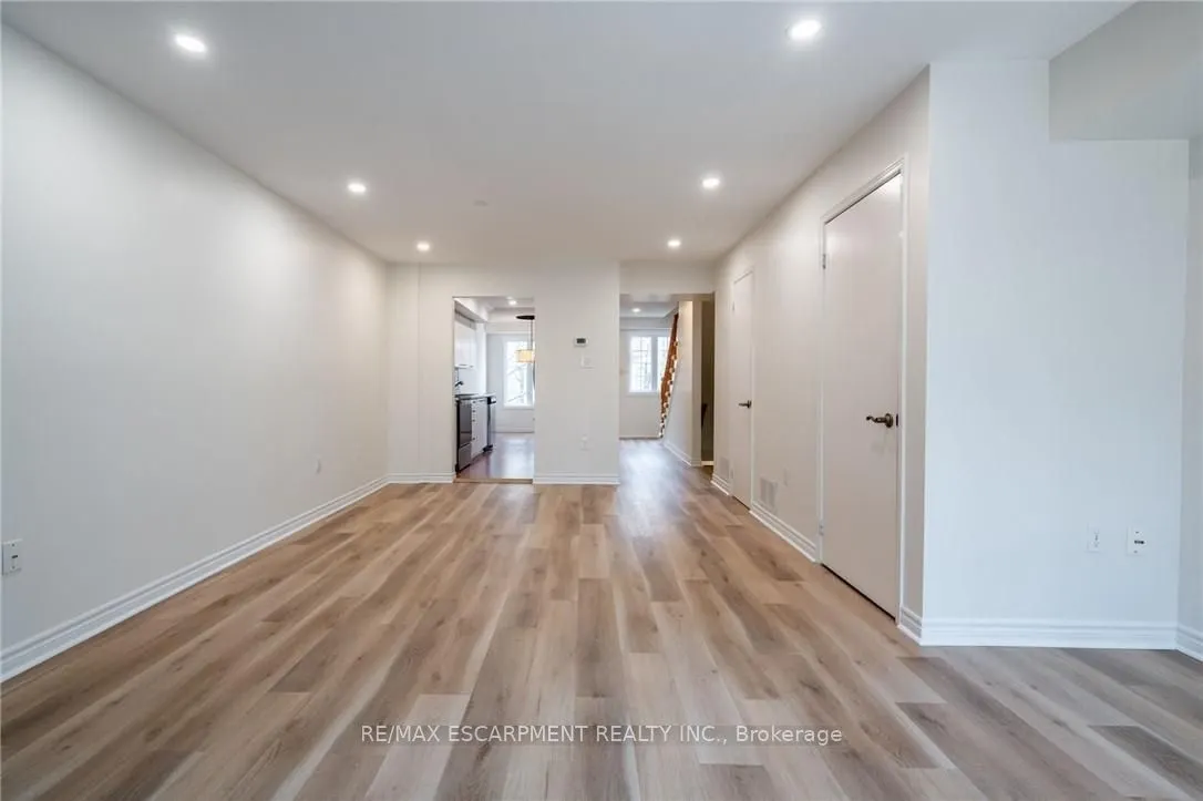 2075 Walkers Line, #246