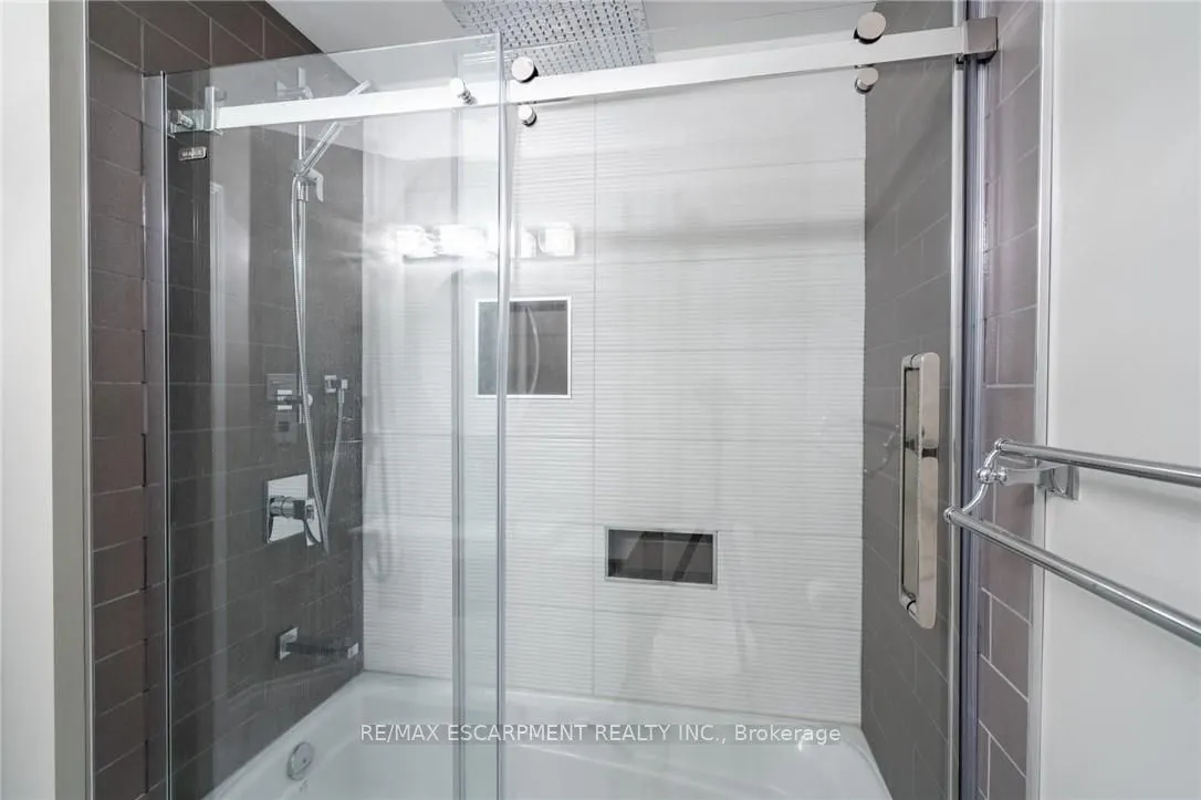 2075 Walkers Line, #246