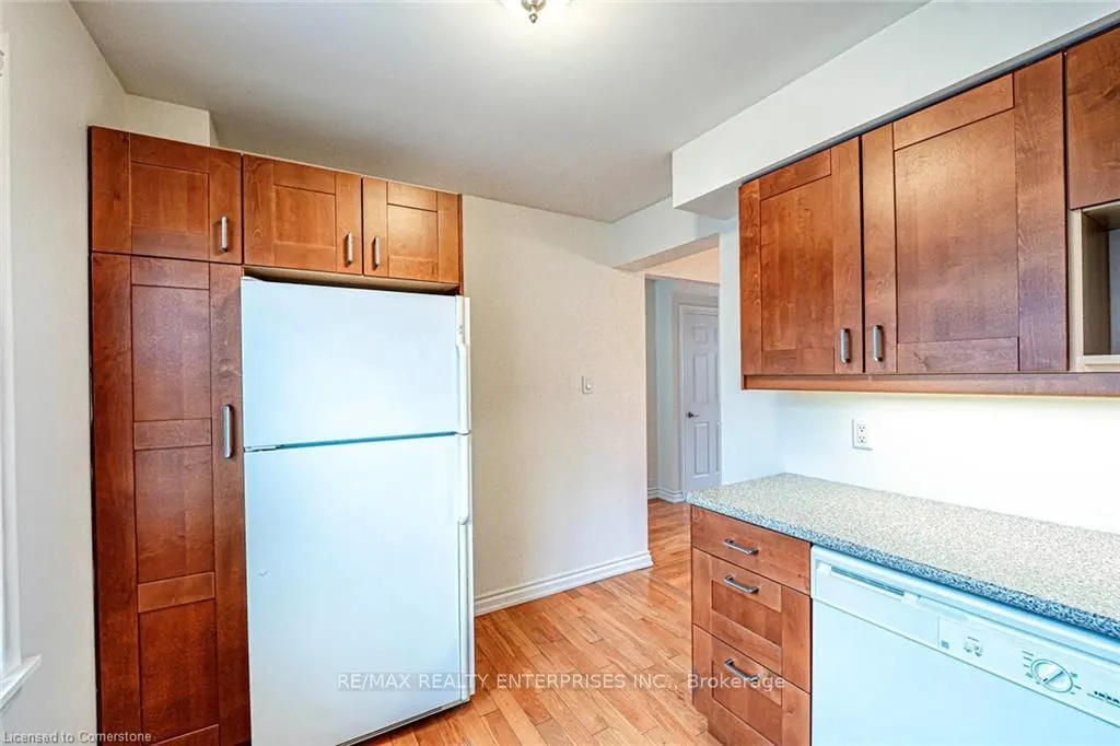 1050 Shawnmarr Road, #111