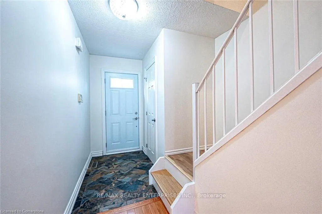 1050 Shawnmarr Road, #111