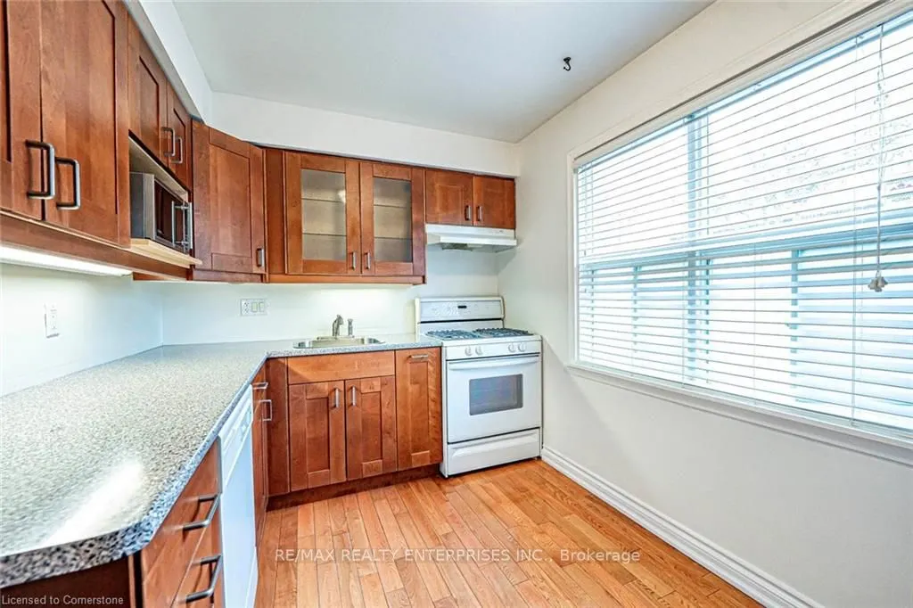 1050 Shawnmarr Road, #111