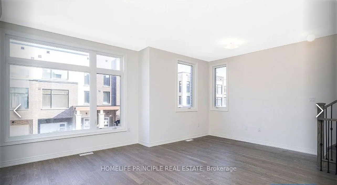 33 Queenpost Drive