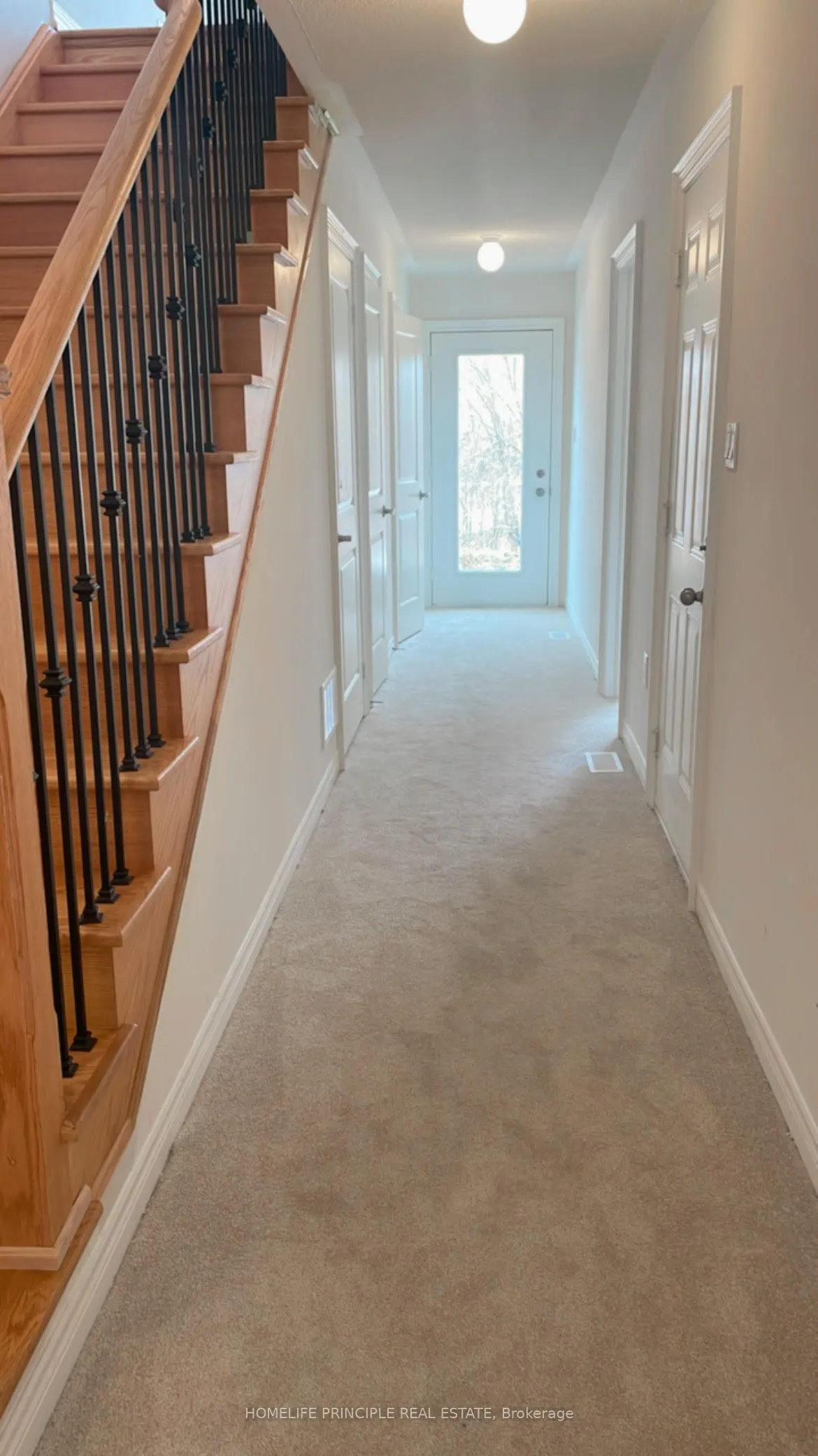 33 Queenpost Drive