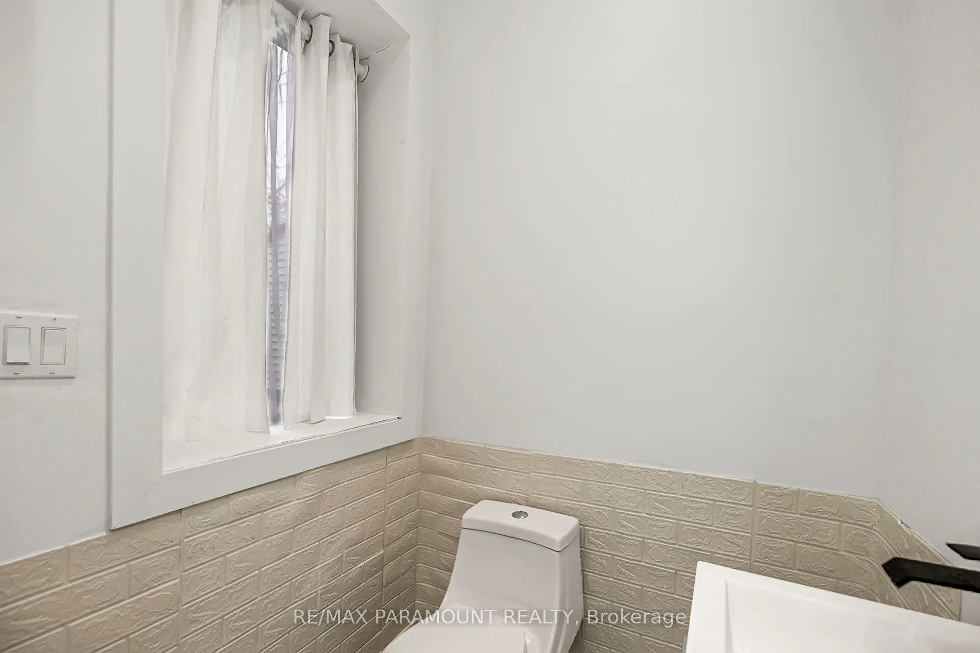 121 Mulock Avenue