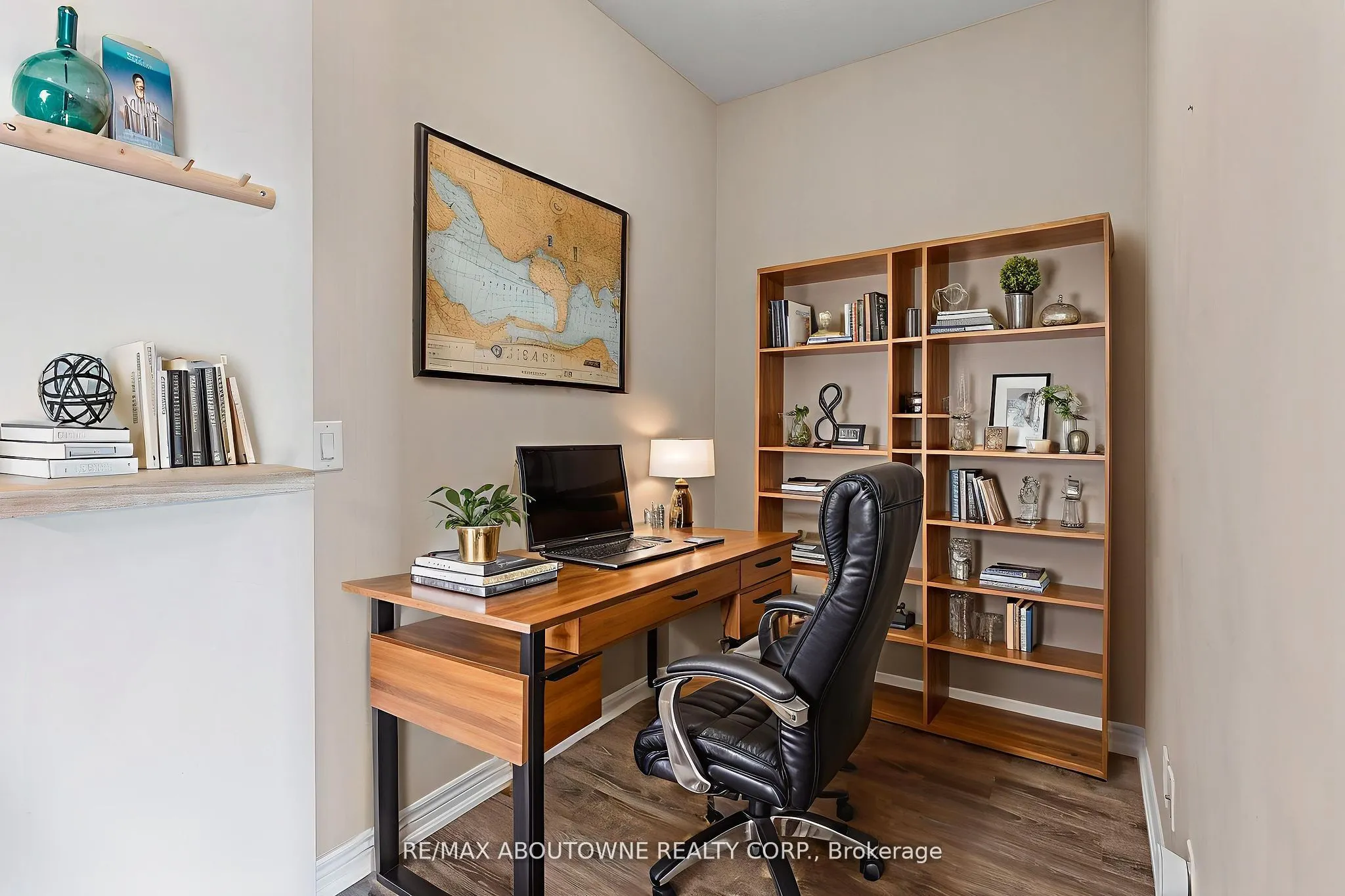 457 Plains Road E, #322