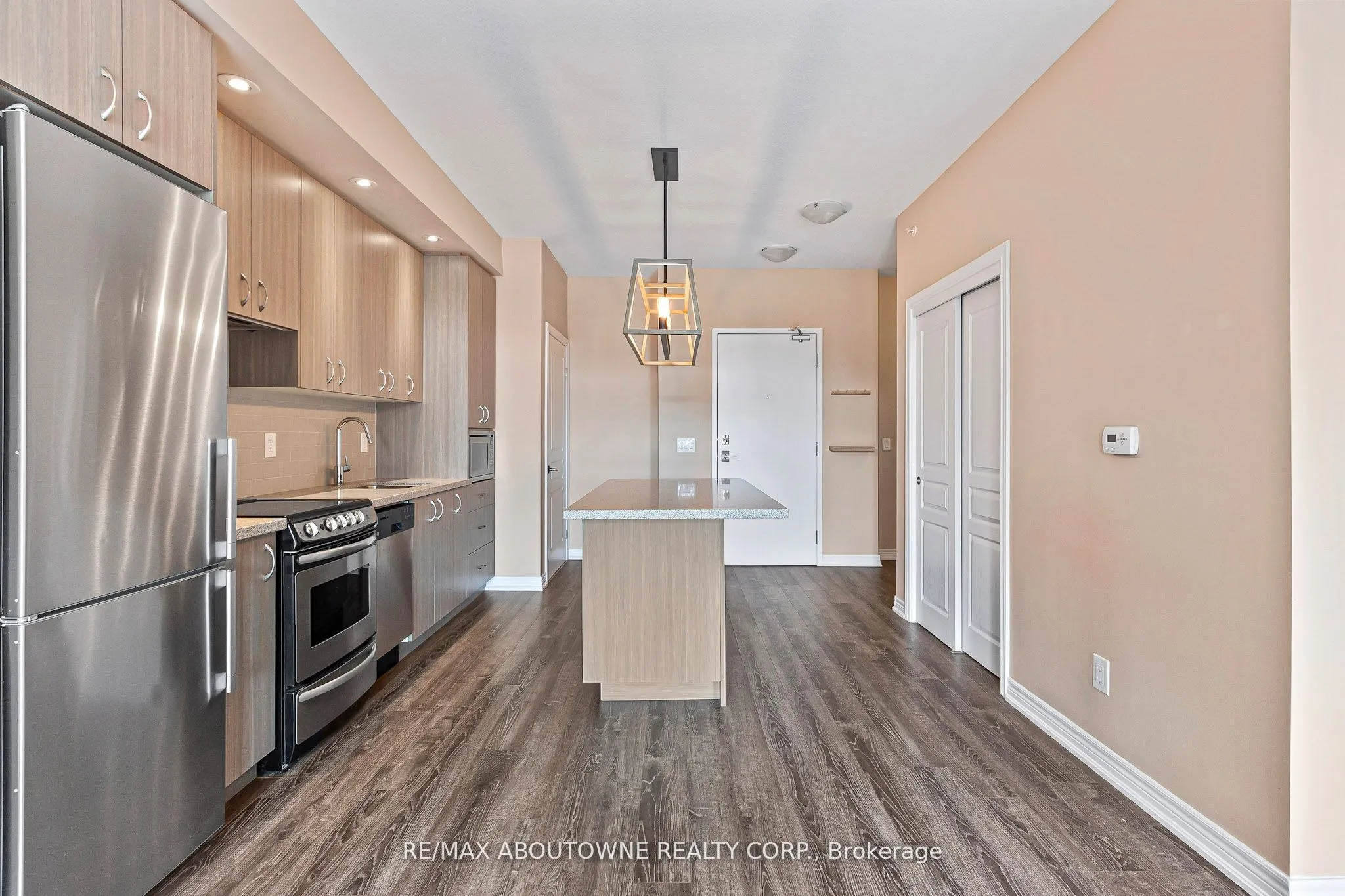 457 Plains Road E, #322