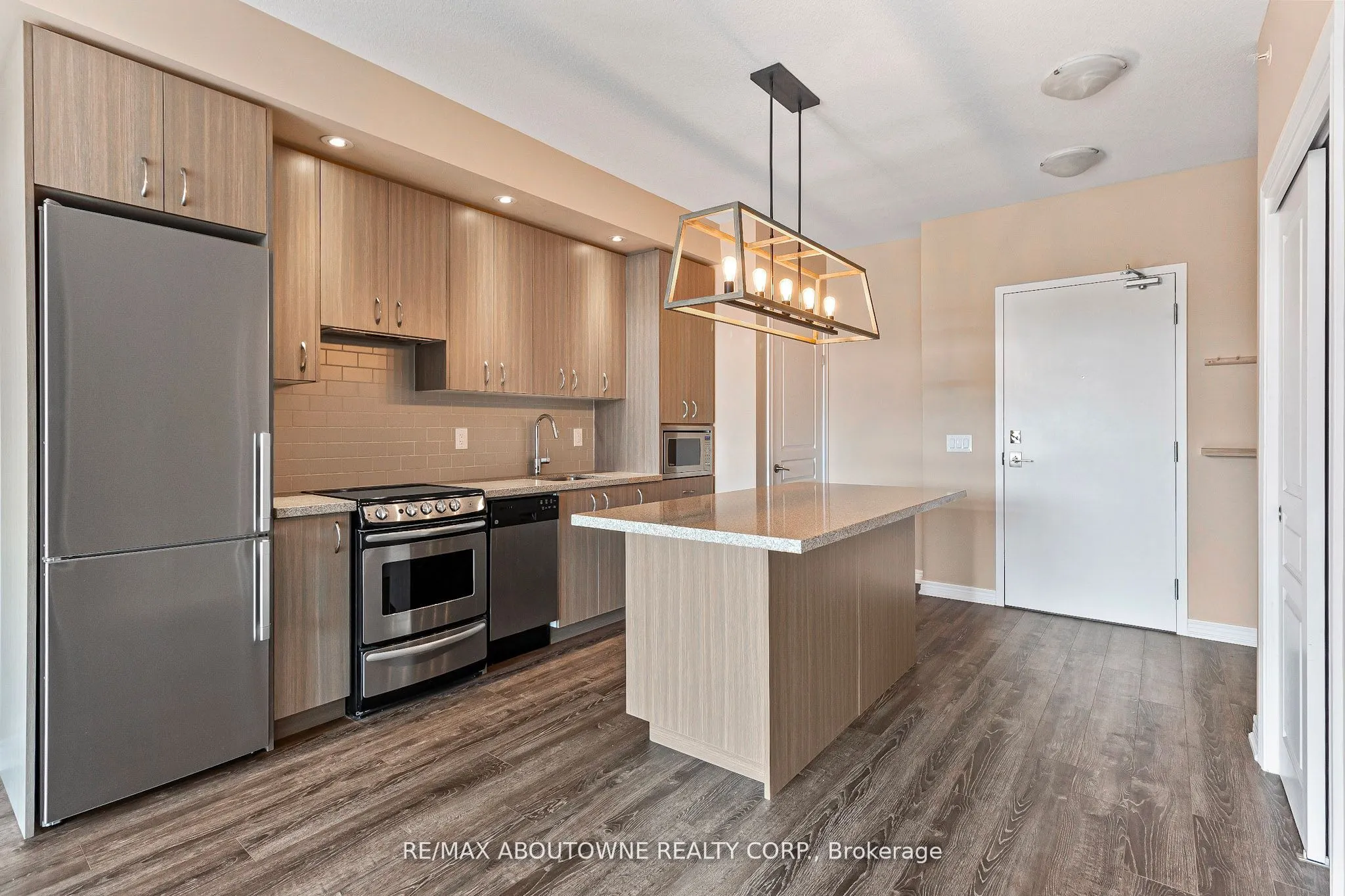 457 Plains Road E, #322
