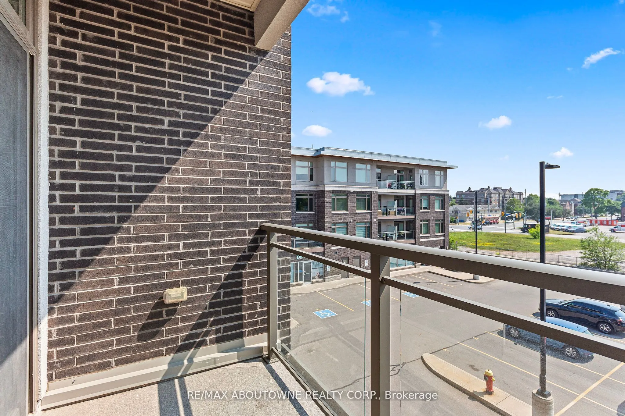 457 Plains Road E, #322