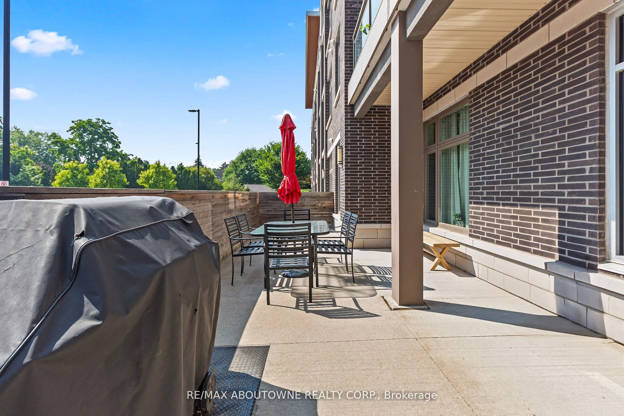 457 Plains Road E, #322