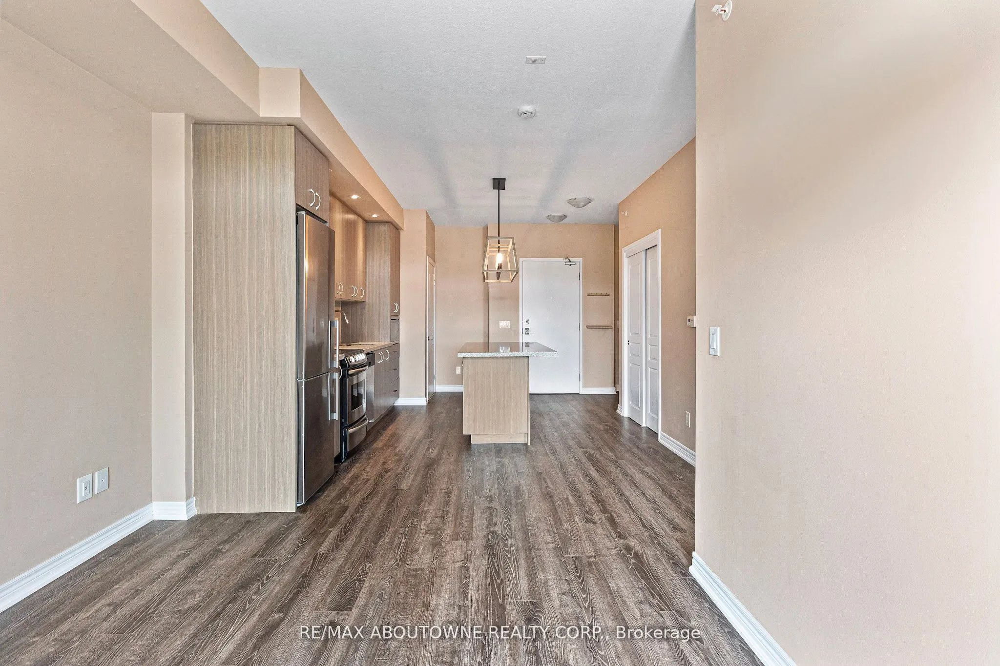 457 Plains Road E, #322