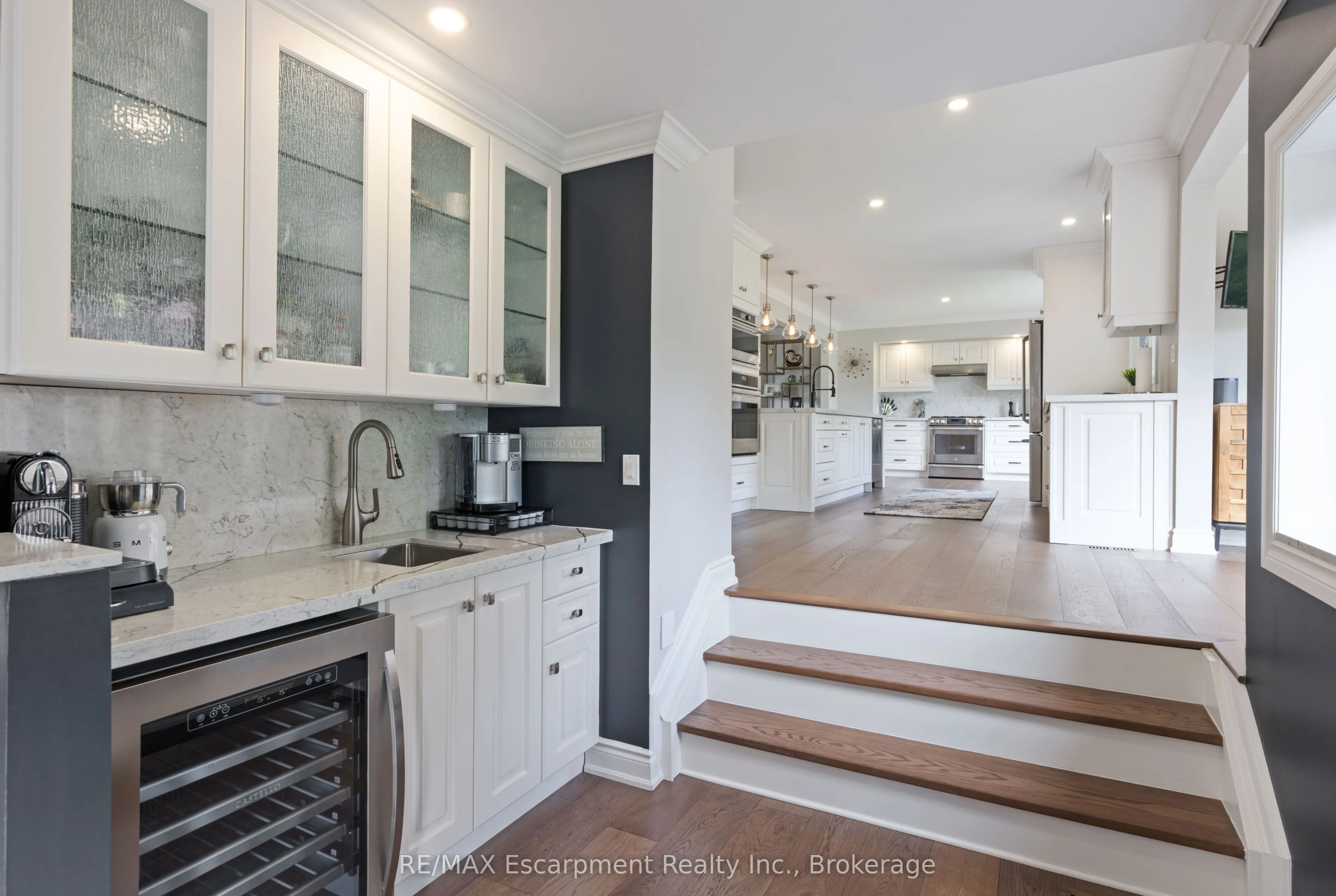 2119 Agincourt Crescent