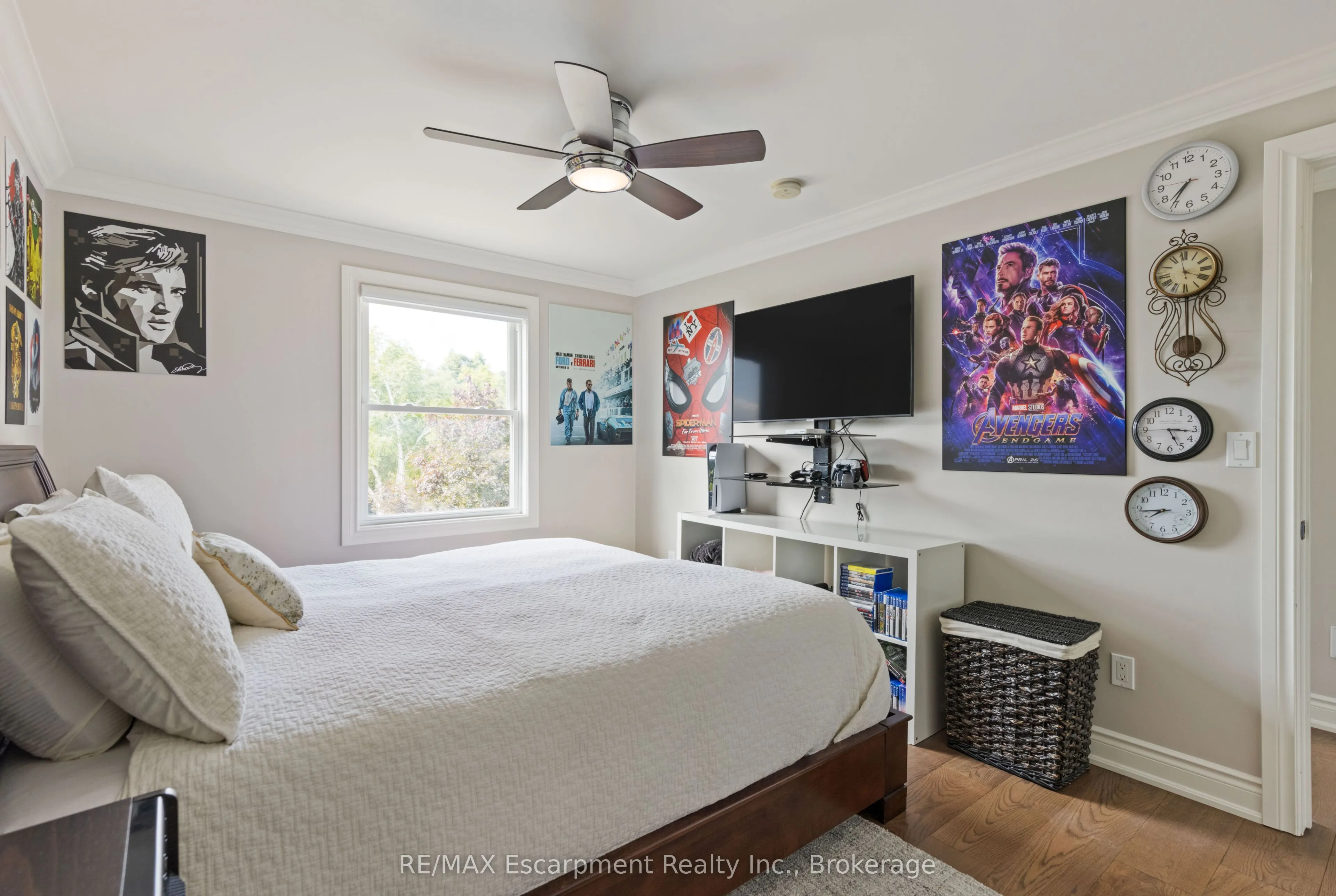 2119 Agincourt Crescent